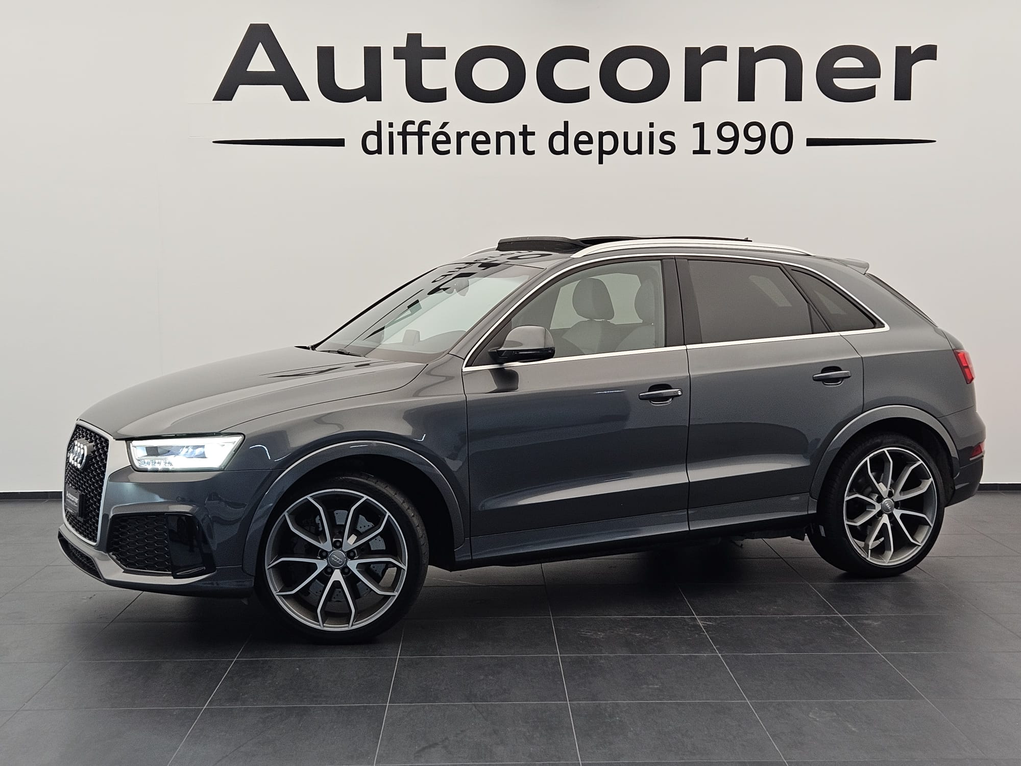 AUDI RS Q3 2.5 TFSI quattro S-tronic