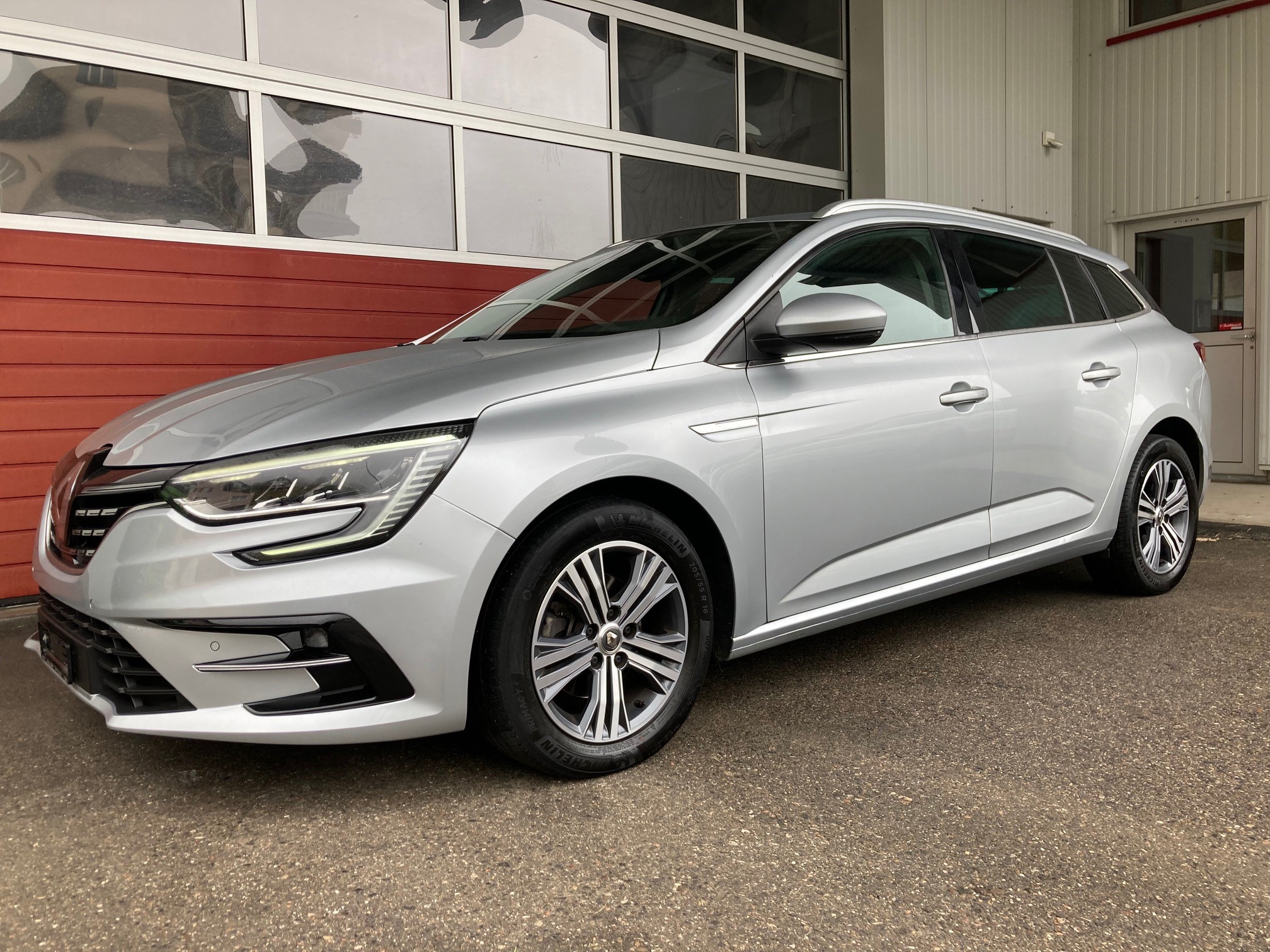 RENAULT Mégane Grandtour 1.5 dCi Intens EDC