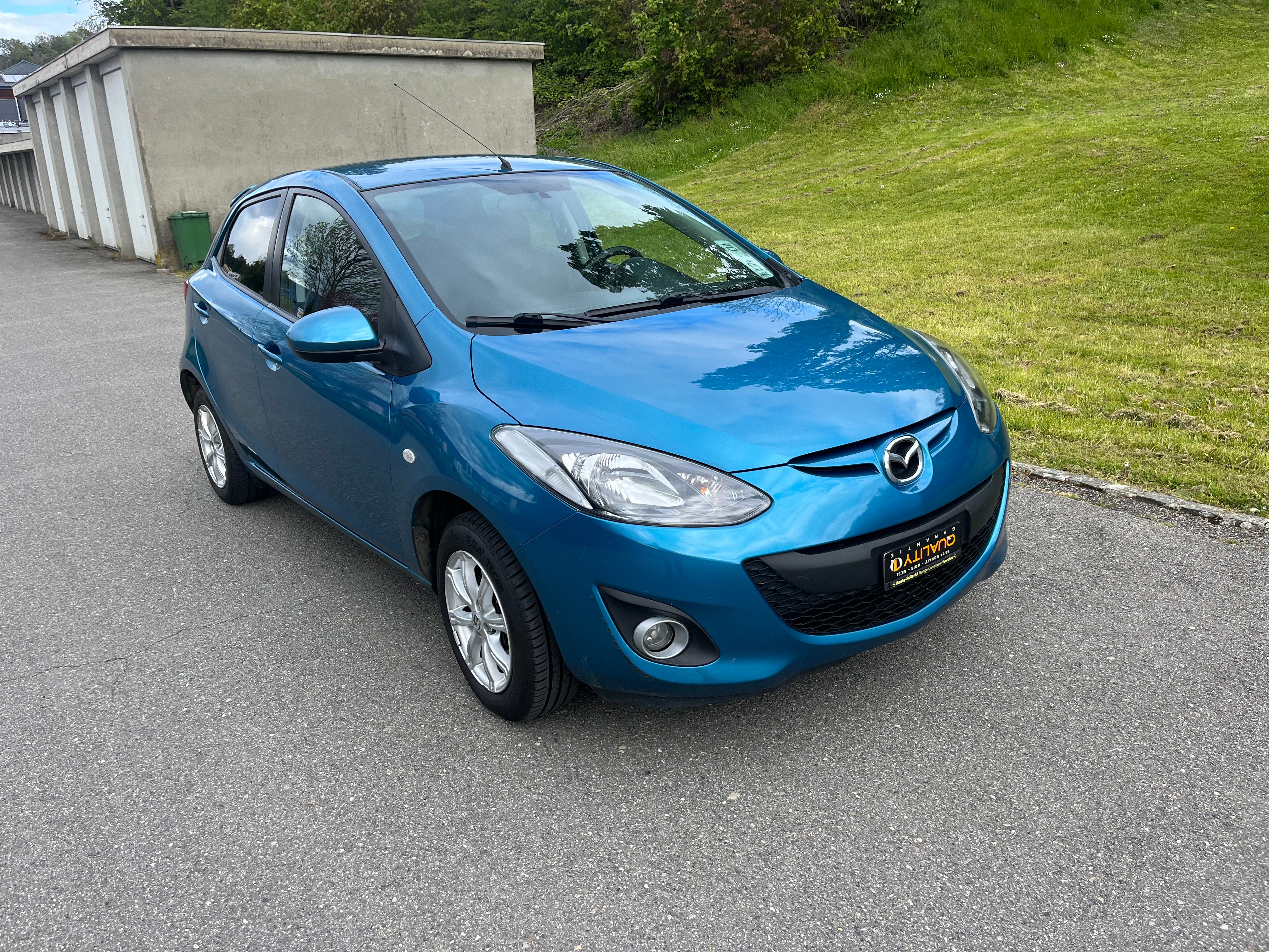 MAZDA 2 1.3i 16V Exclusive