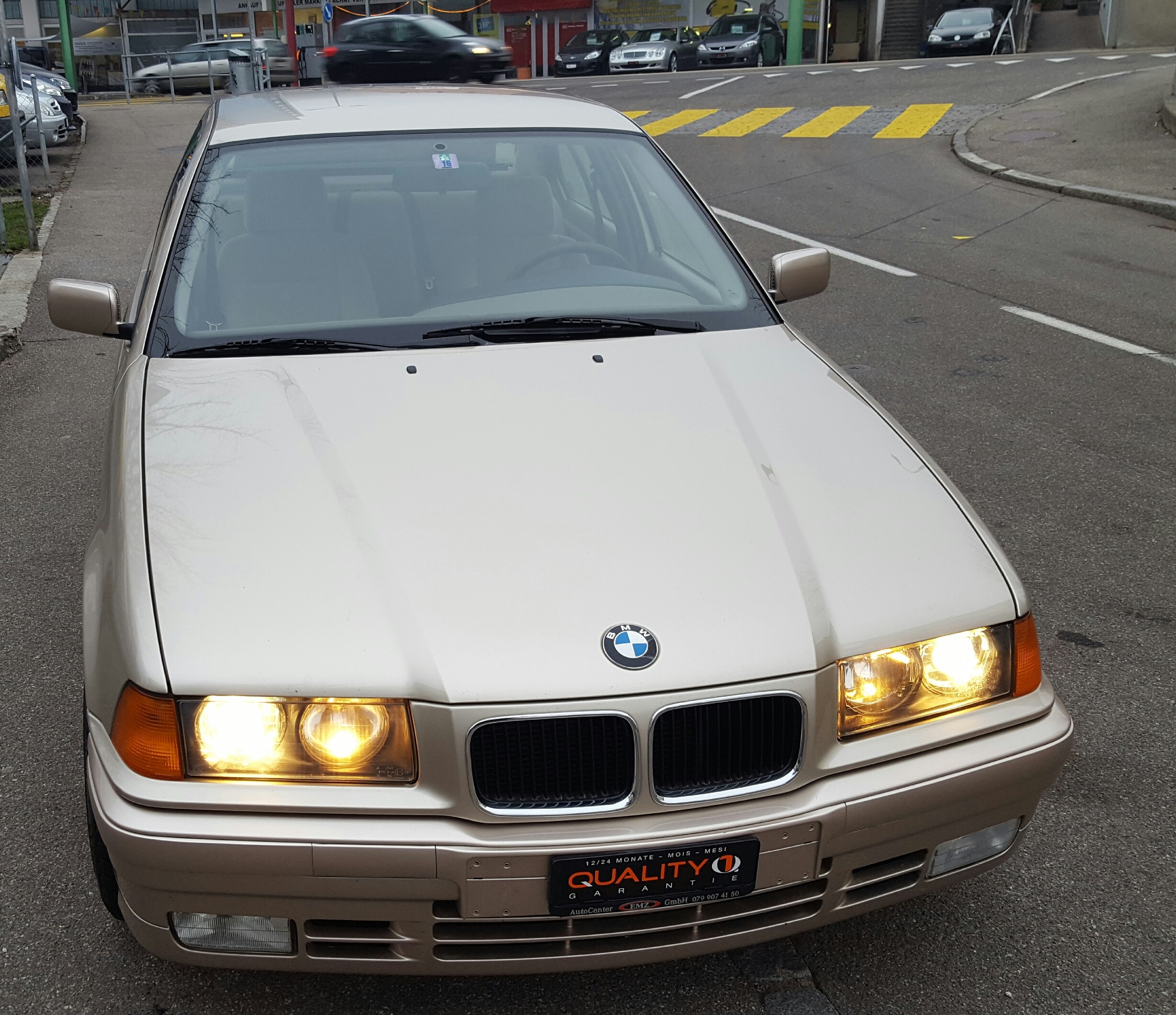 BMW 325i