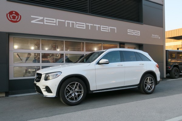 MERCEDES-BENZ GLC 250 AMG Line 4Matic