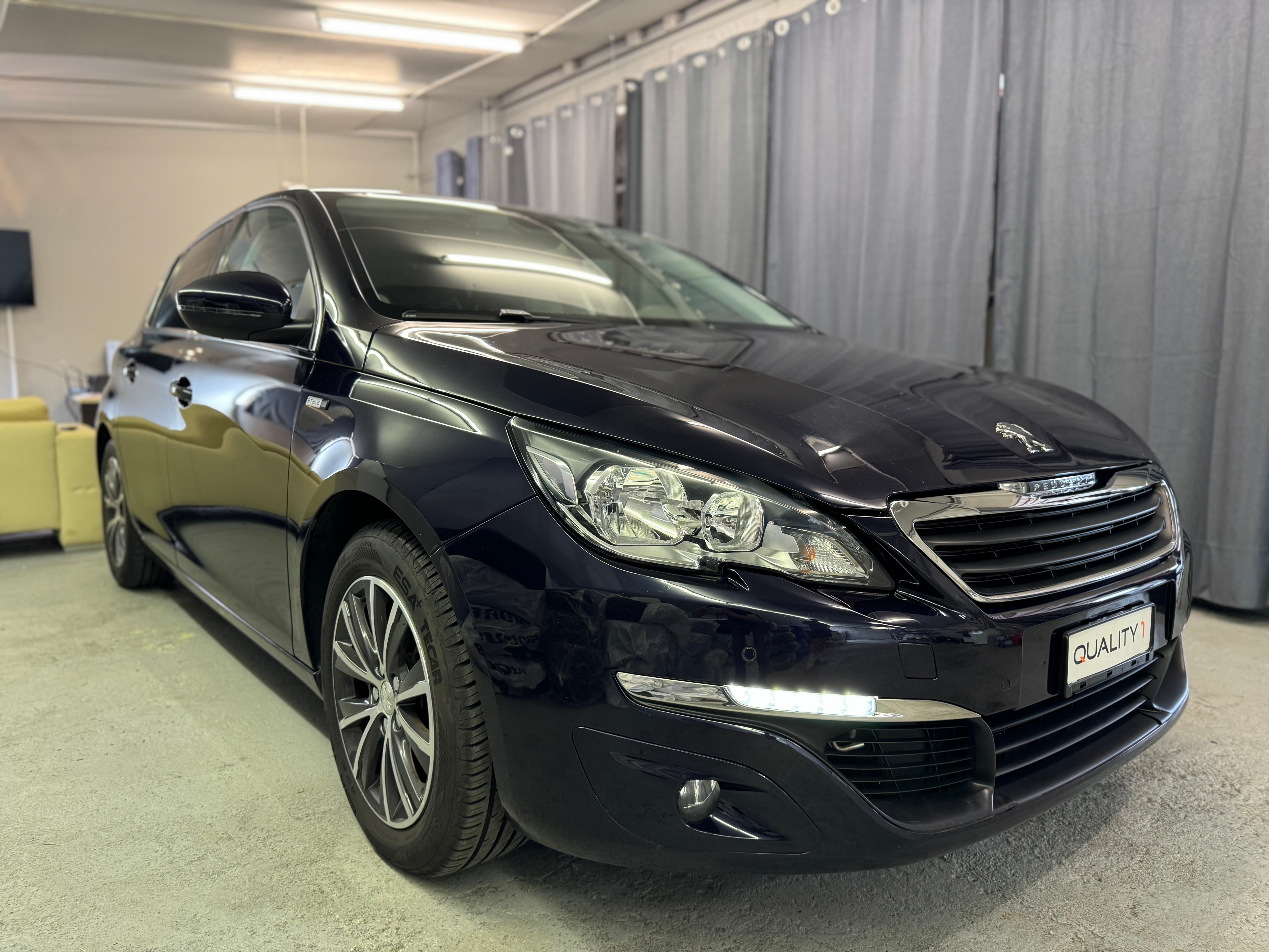 PEUGEOT 308 1.2 THP Féline Automatic