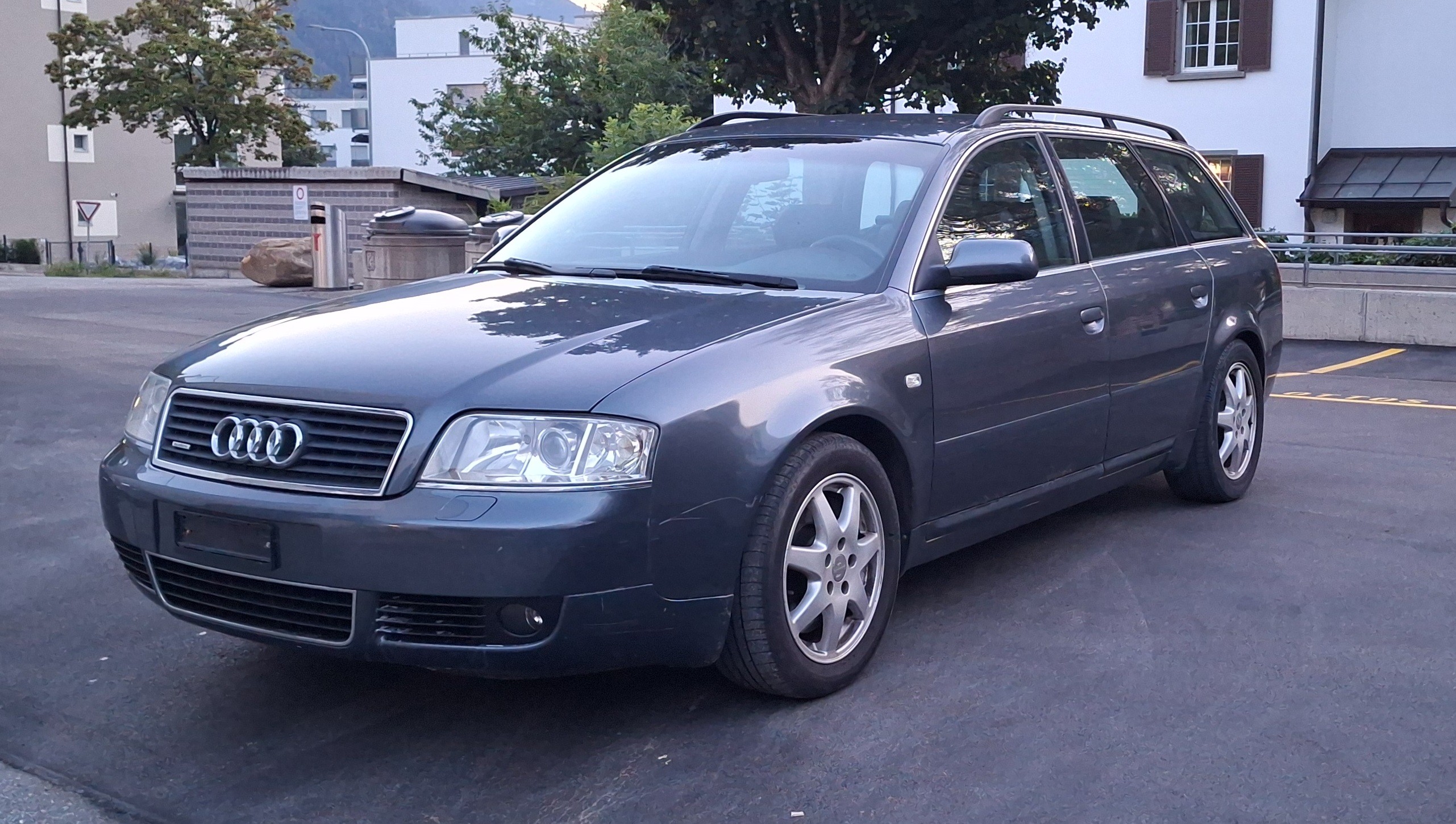 AUDI A6 Avant 2.5 TDI quattro