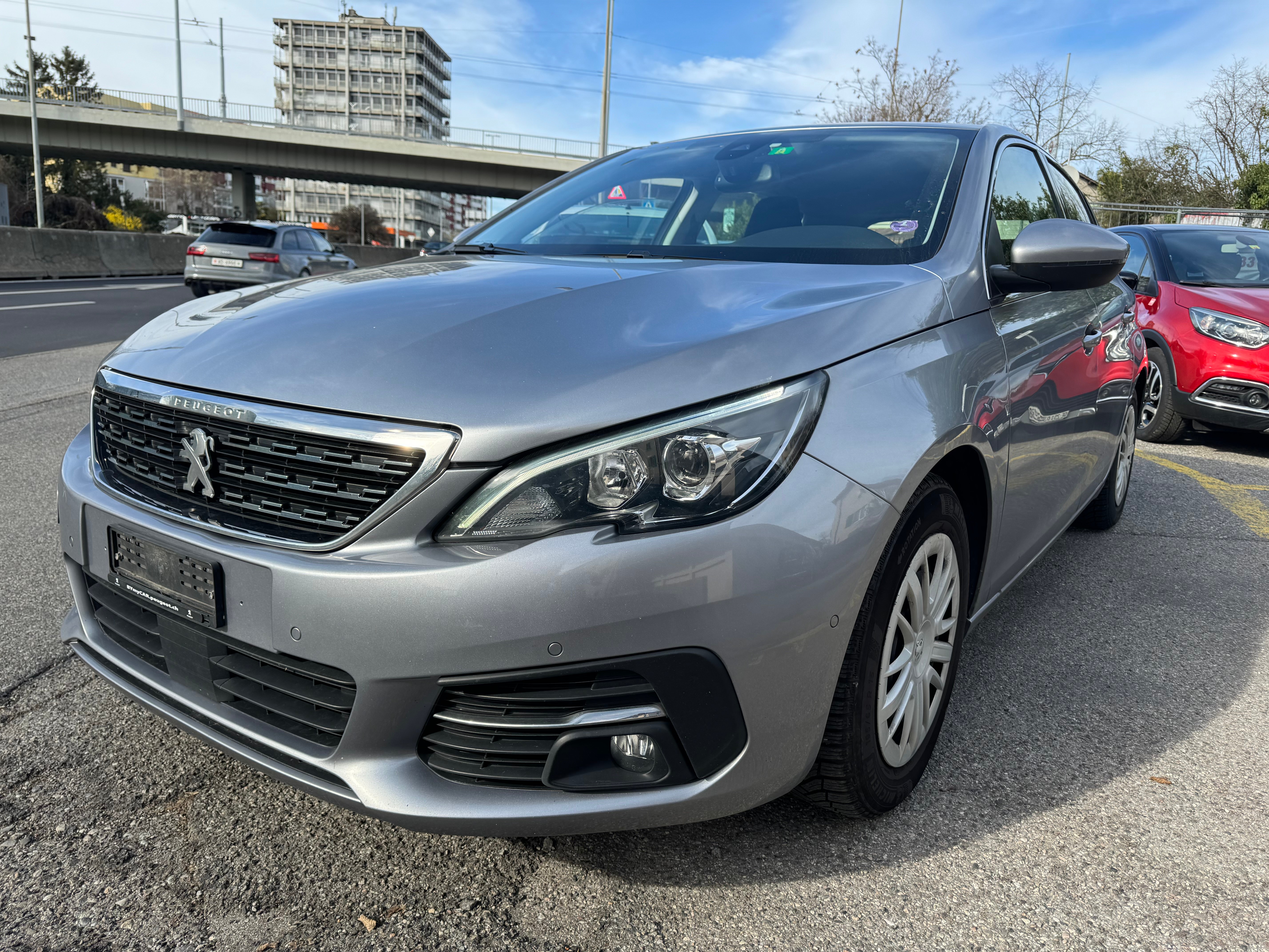 PEUGEOT 308 1.2 Pure Tech Allure EAT8