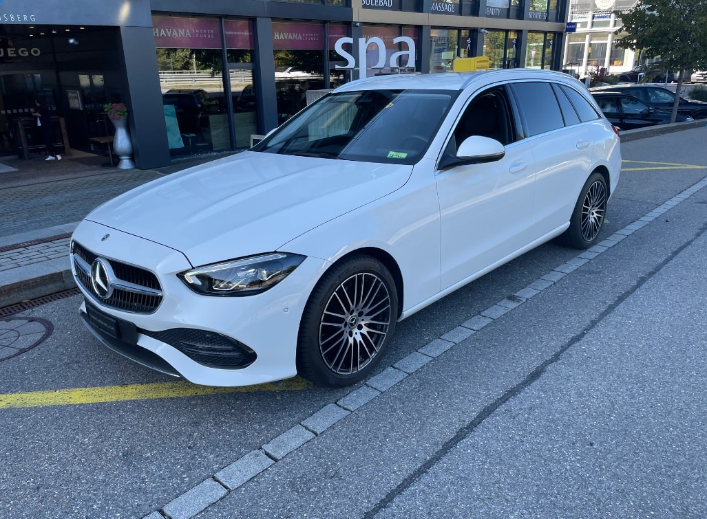 MERCEDES-BENZ C 220 d T Avantgarde