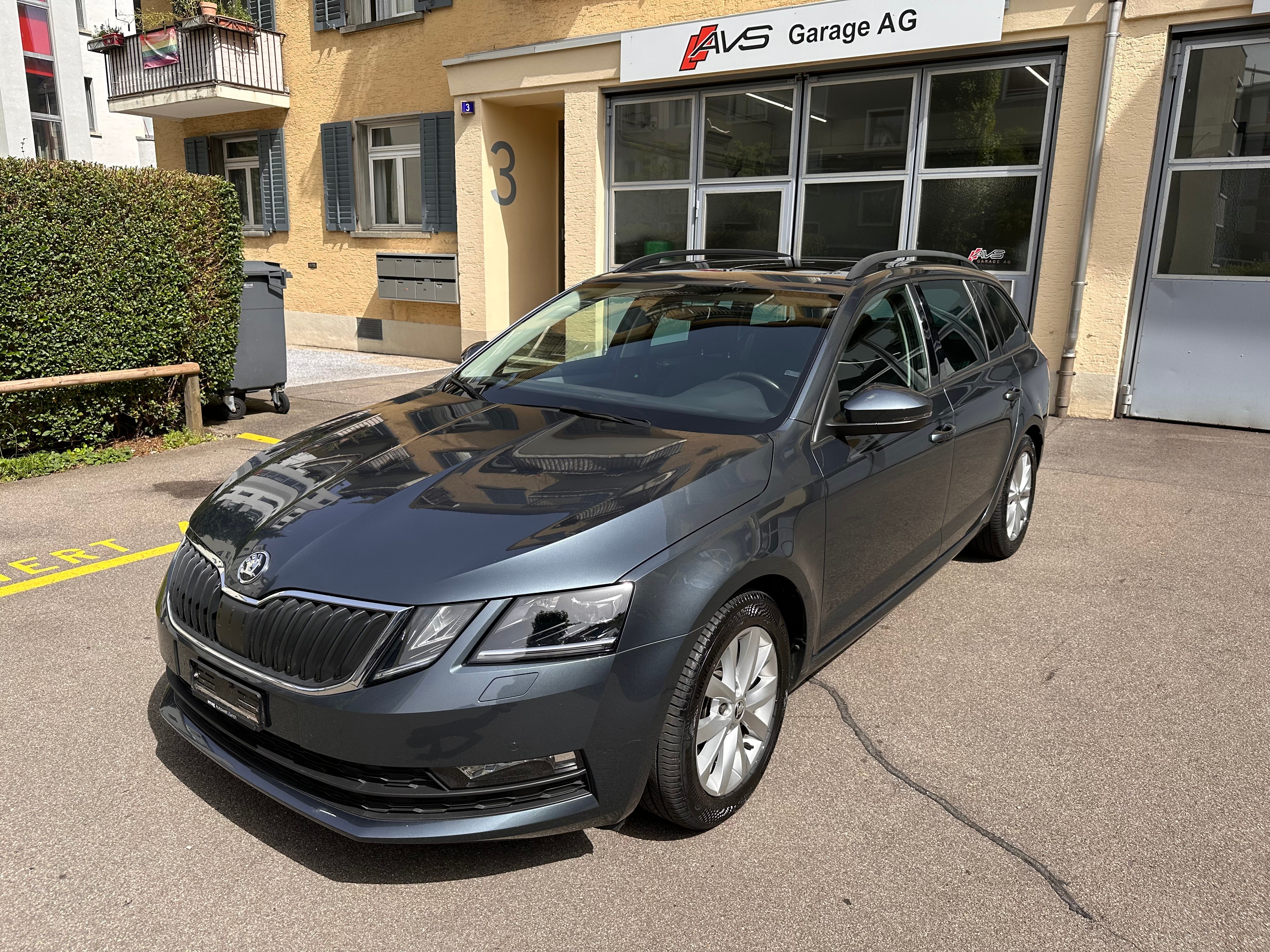 SKODA Octavia Combi 1.8 TSI Clever DSG