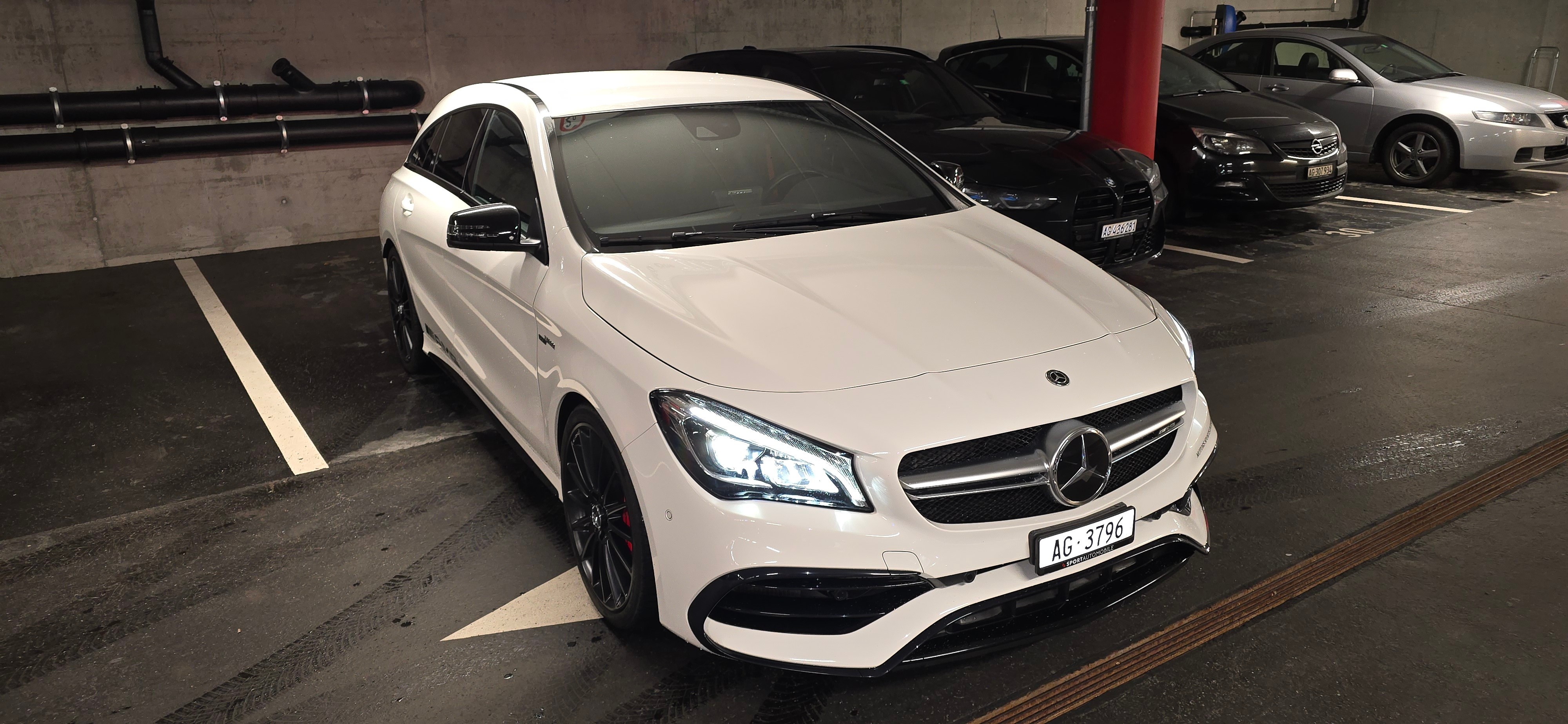 MERCEDES-BENZ CLA Shooting Brake 45 AMG 4Matic Speedshift