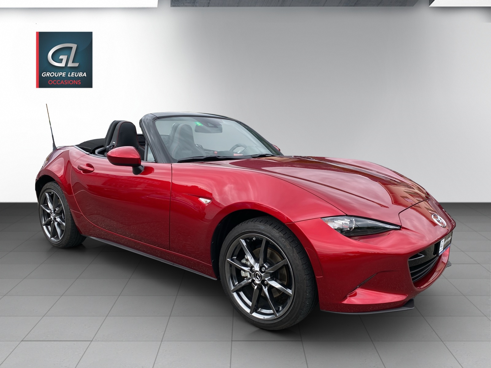 MAZDA MX-5 G 184 Revolution