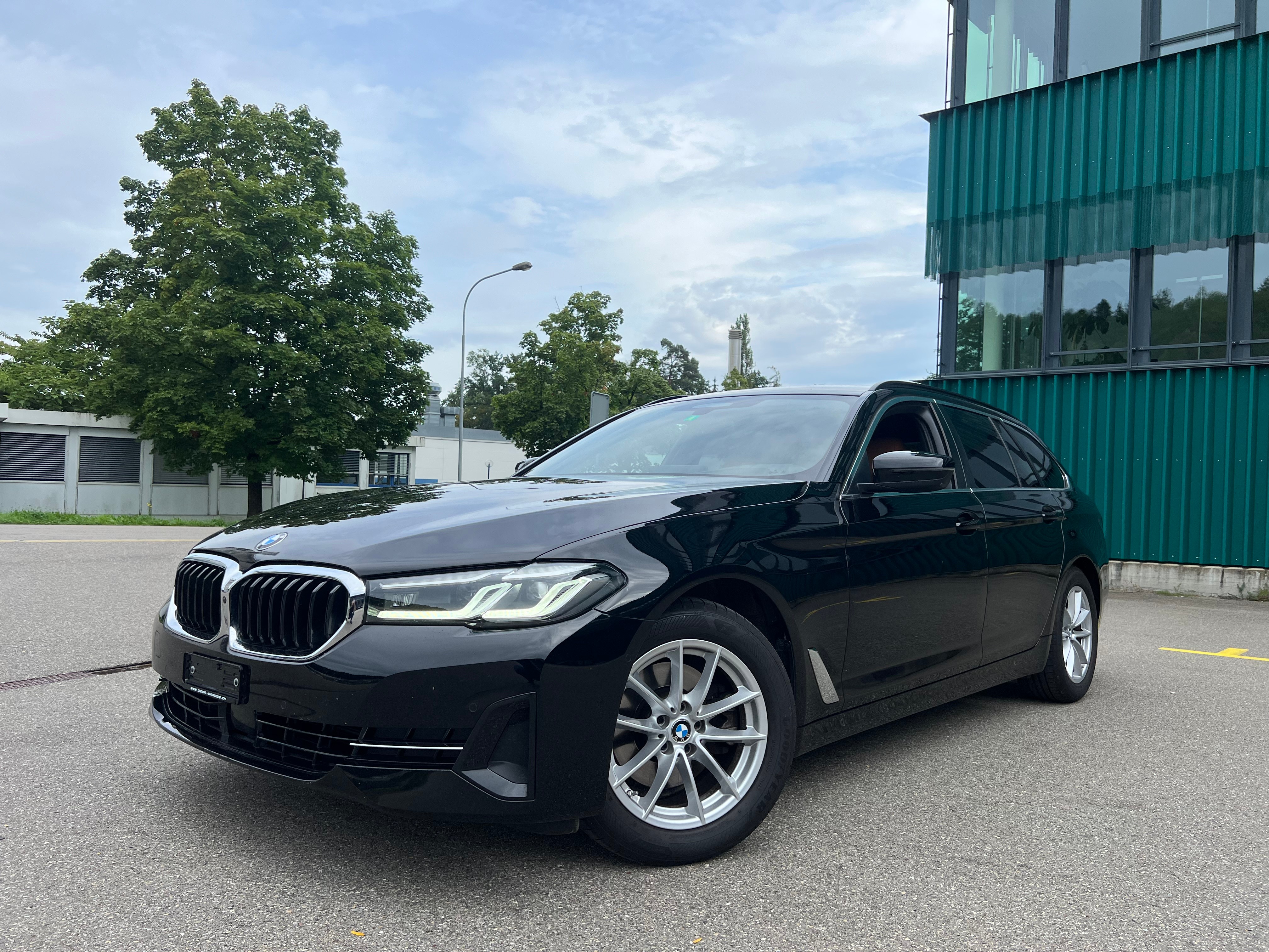 BMW 520d xDrive 48V Touring Luruy Line