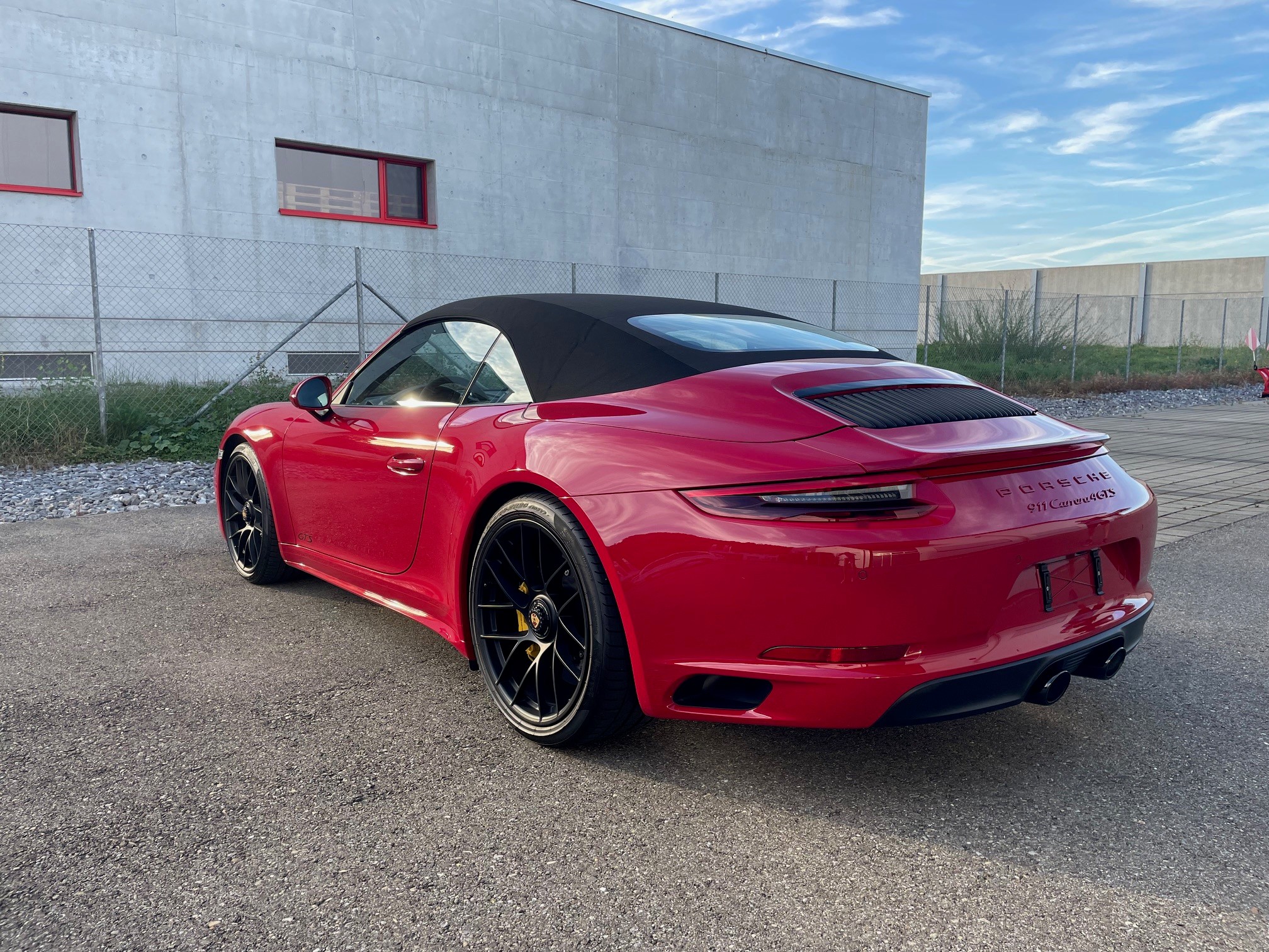 PORSCHE 911 Carrera 4 GTS Cabrio PDK