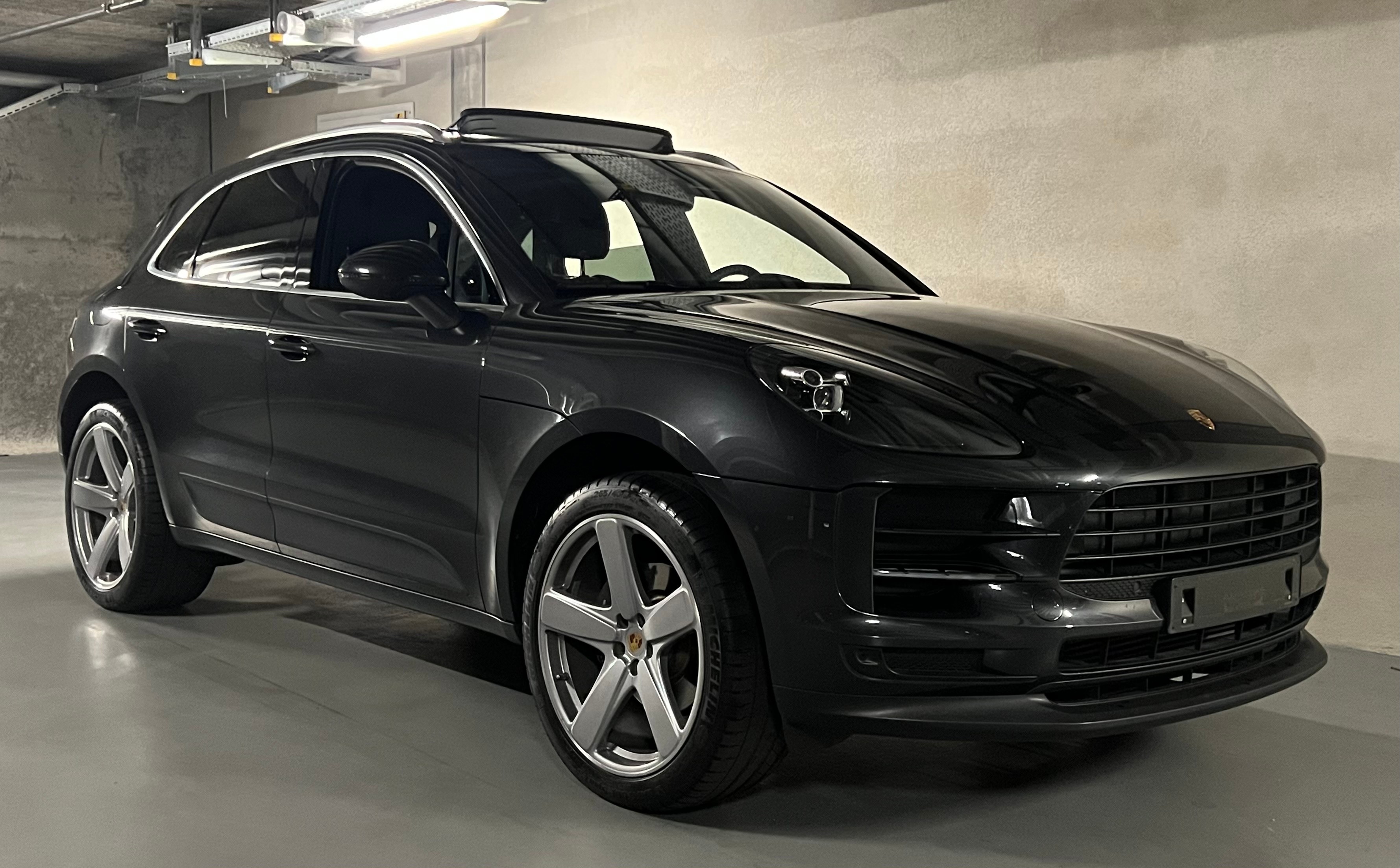 PORSCHE Macan PDK