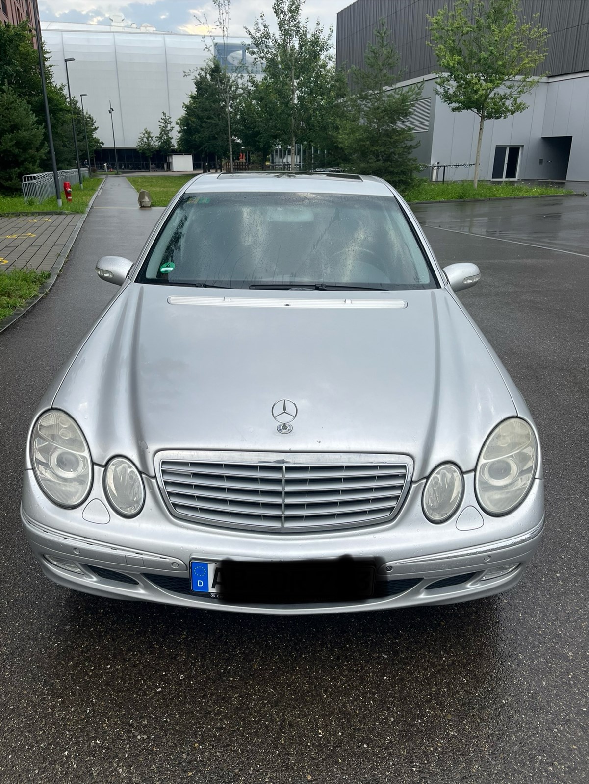 MERCEDES-BENZ E 240 Elégance 4Matic Automatic