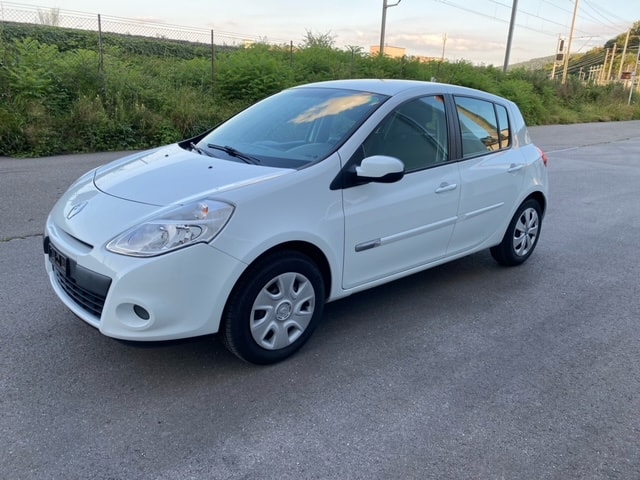 RENAULT Clio 1.2 16V Yahoo