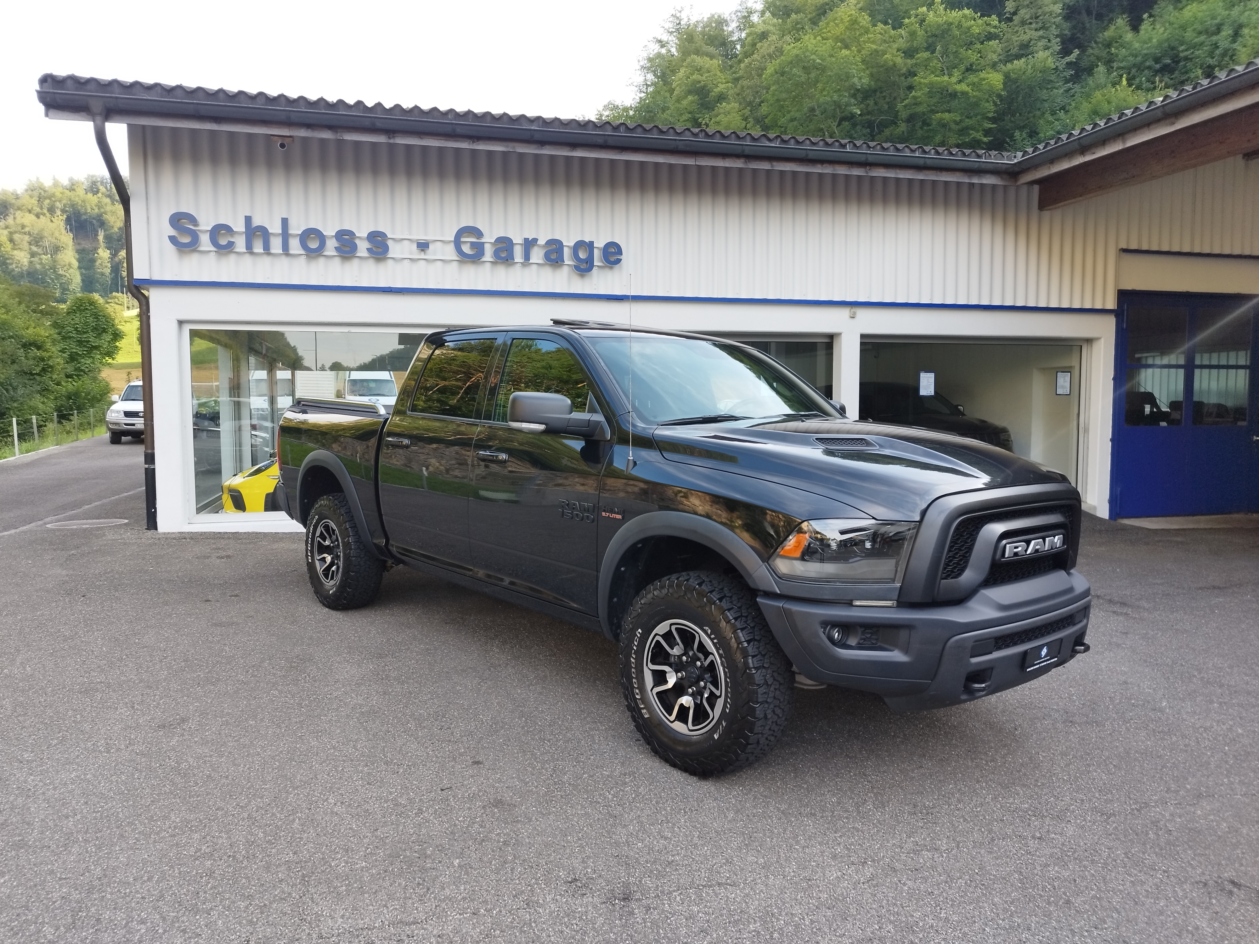 DODGE RAM 1500 REBEL 5.7L V8