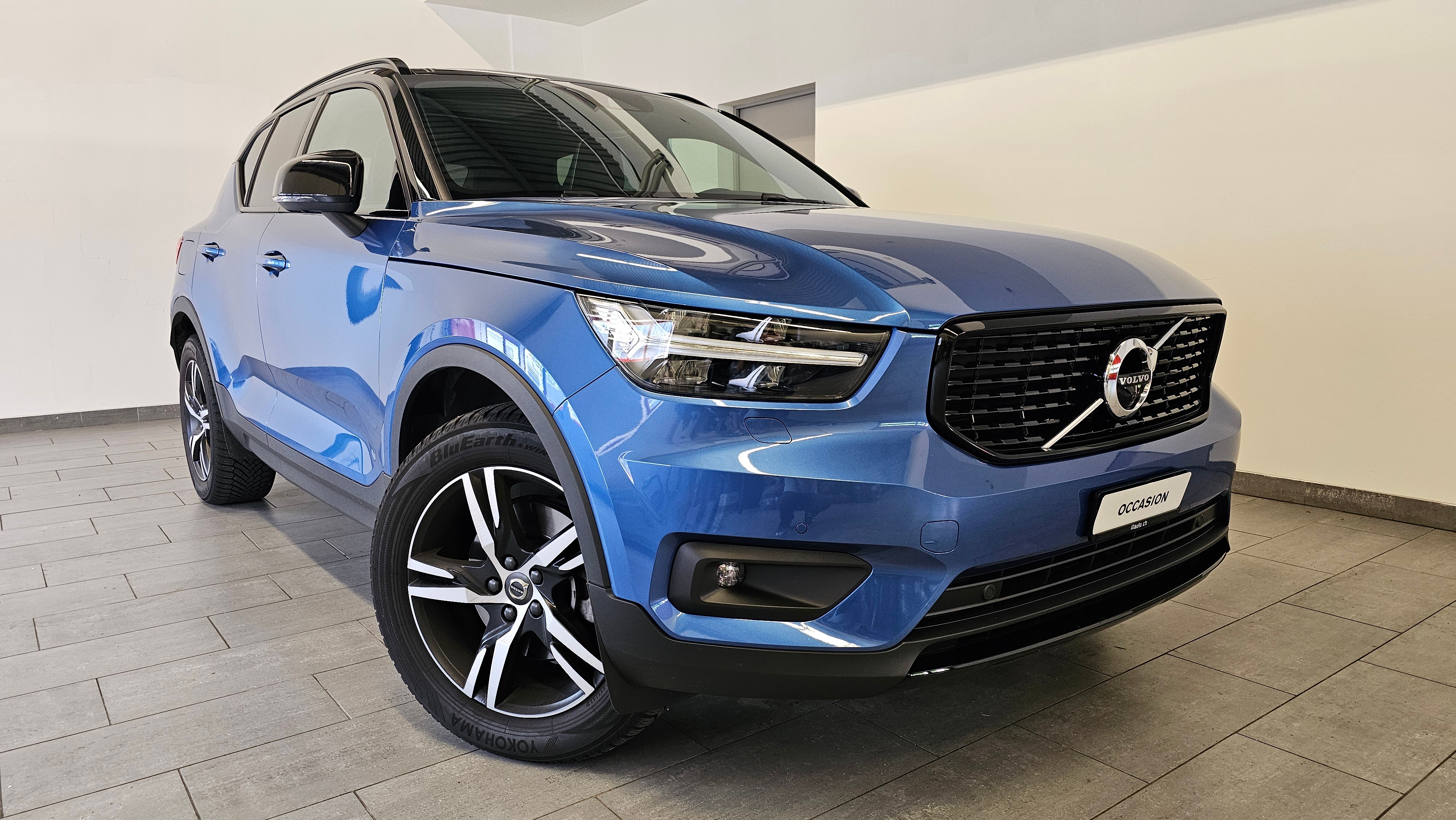 VOLVO XC40 B4 Benzin Mild Hybrid AWD R-Design Geartronic