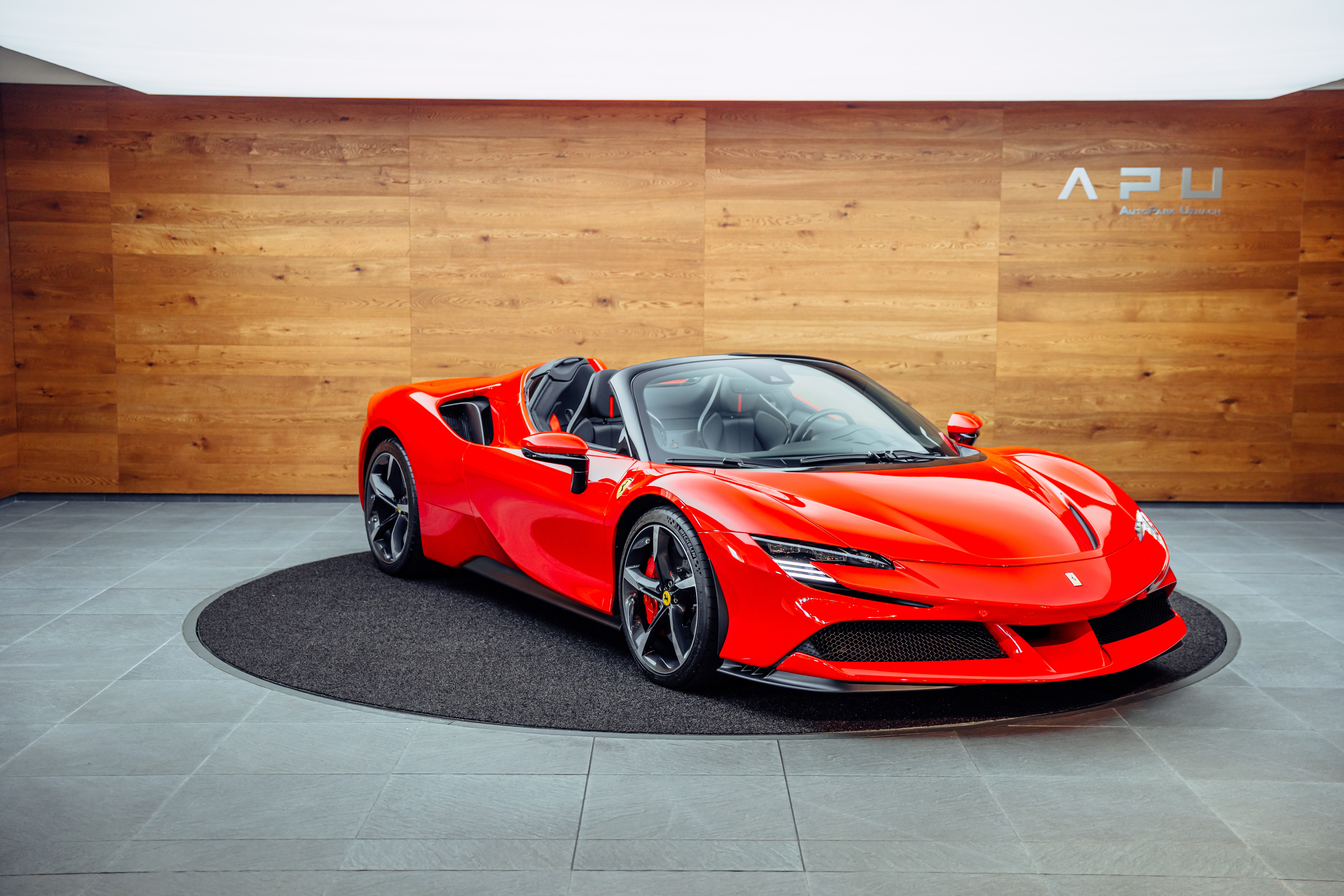 FERRARI SF90 Spider