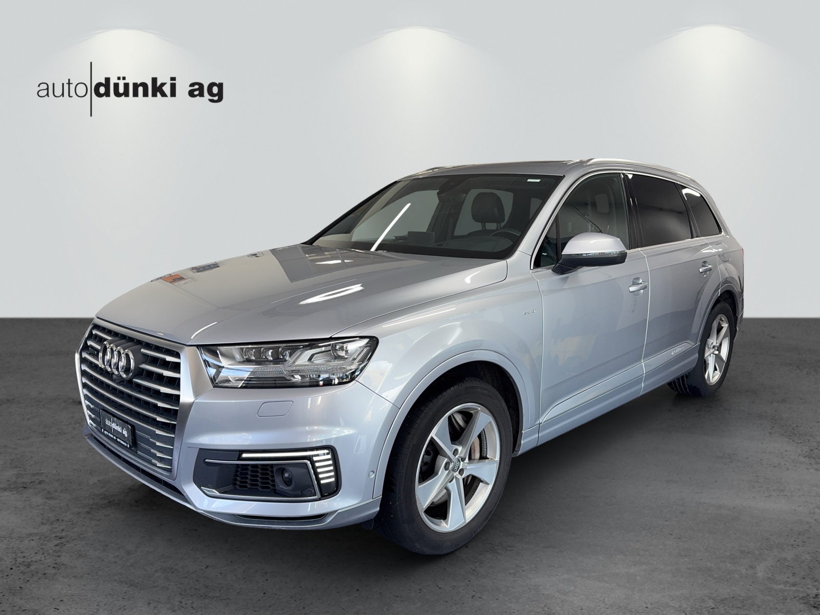 AUDI Q7 e-tron 3.0 TDI quattro tiptronic