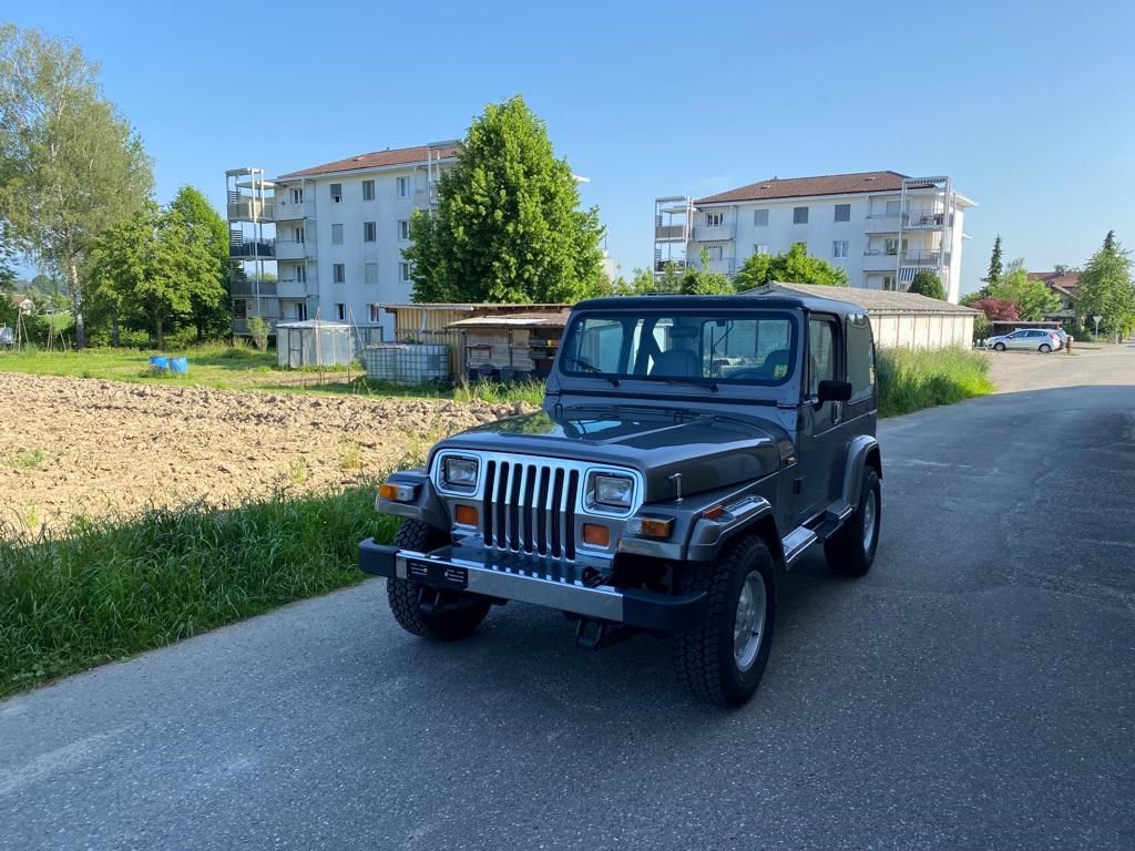 JEEP Wrangler 2.5 Laredo