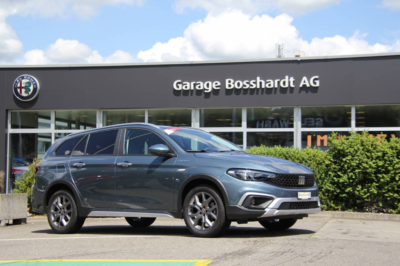 FIAT Tipo SW 1.5 Hybrid Cross