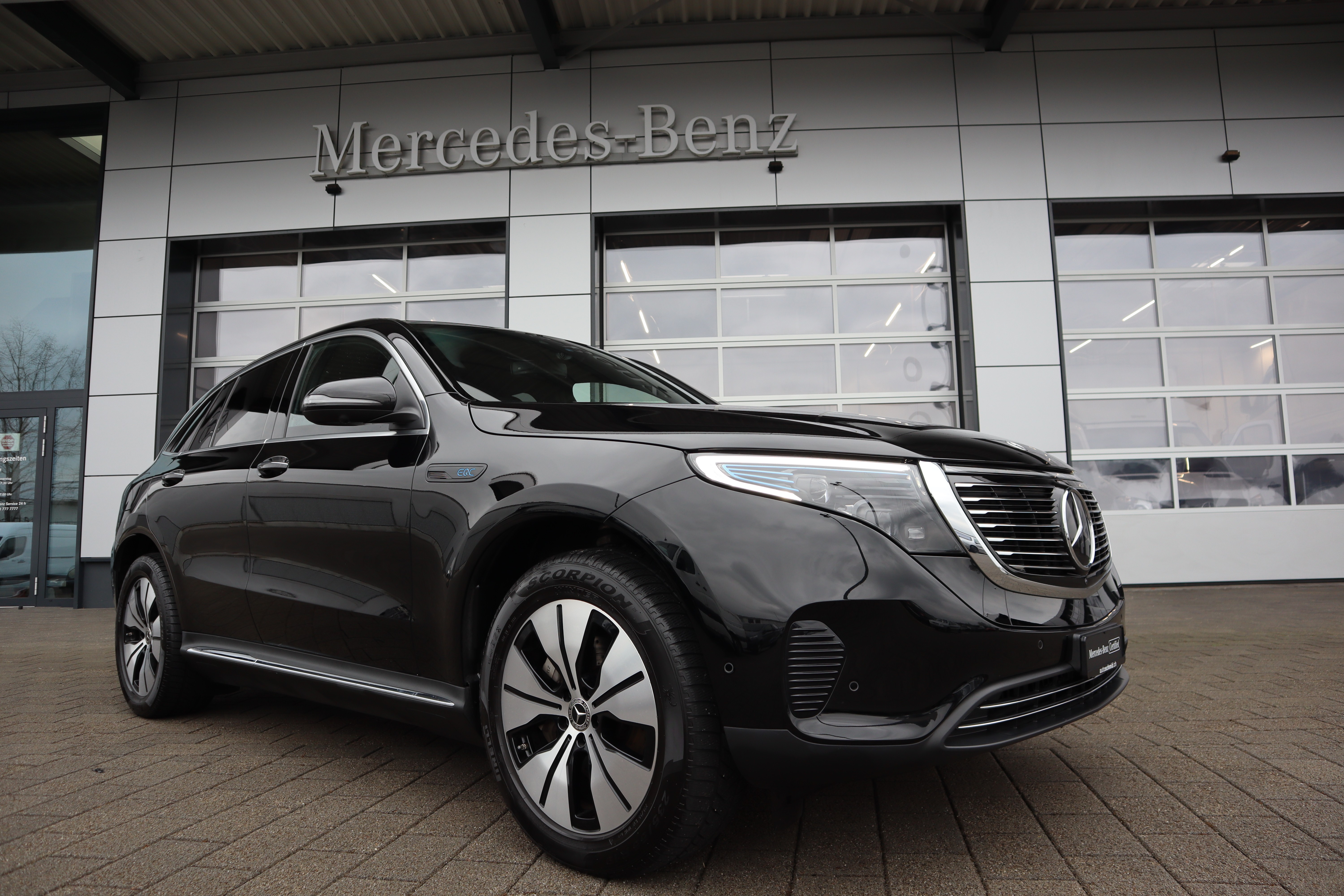 MERCEDES-BENZ EQC 400 4Matic