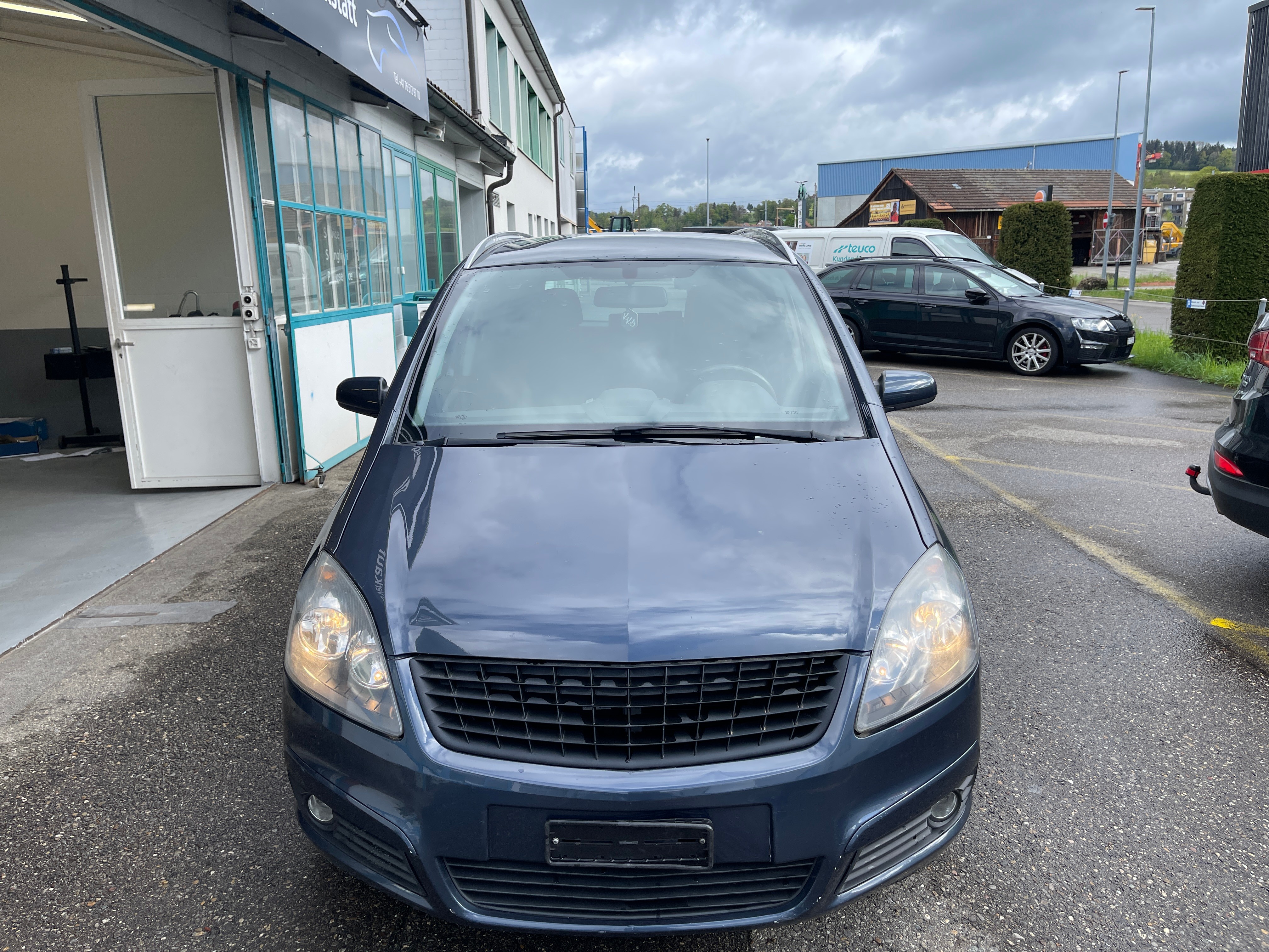 OPEL Zafira 2.2i 16V First Edition