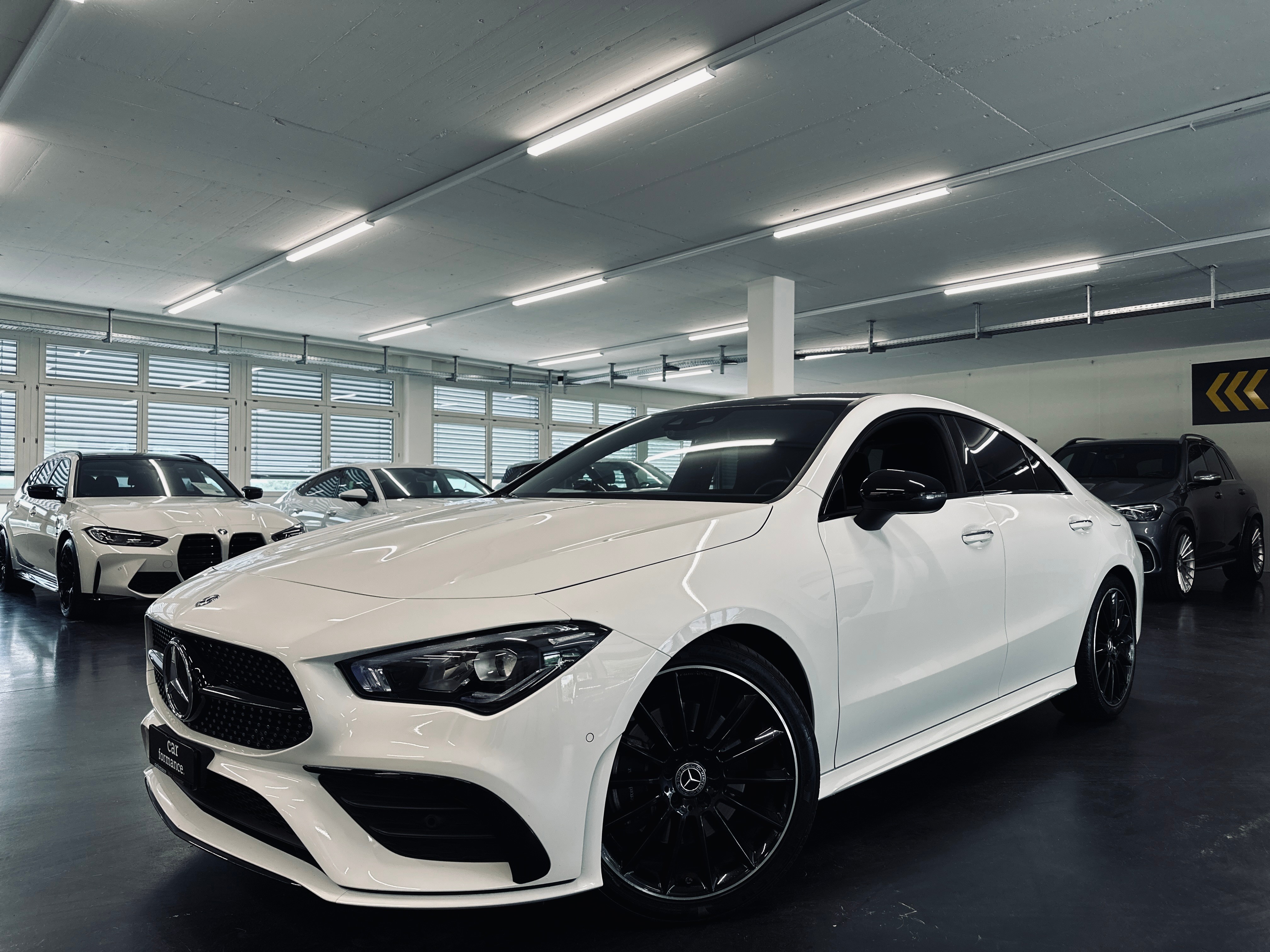 MERCEDES-BENZ CLA 200 AMG Line