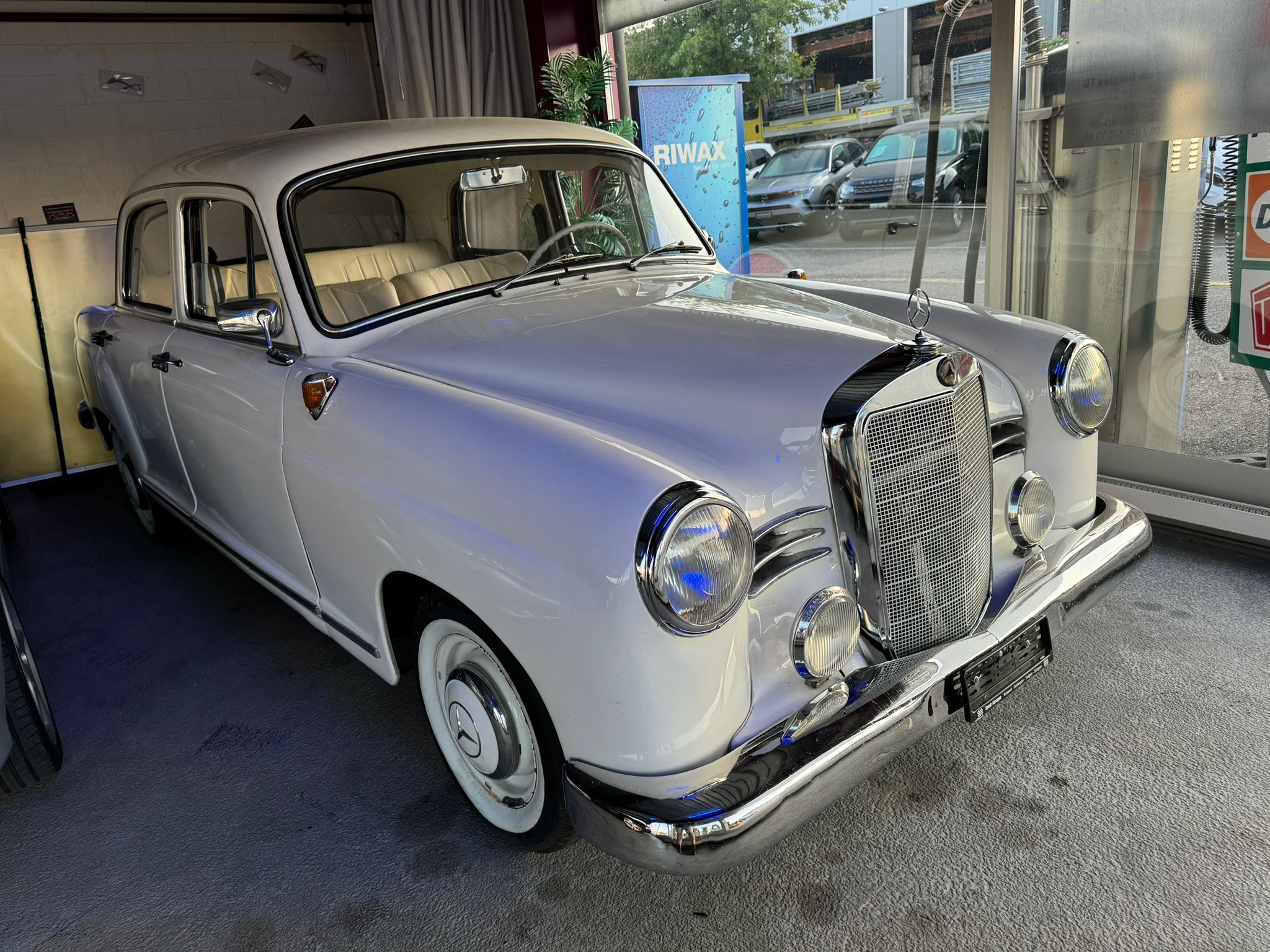 MERCEDES-BENZ 180 D ***13.20 vorhanden***