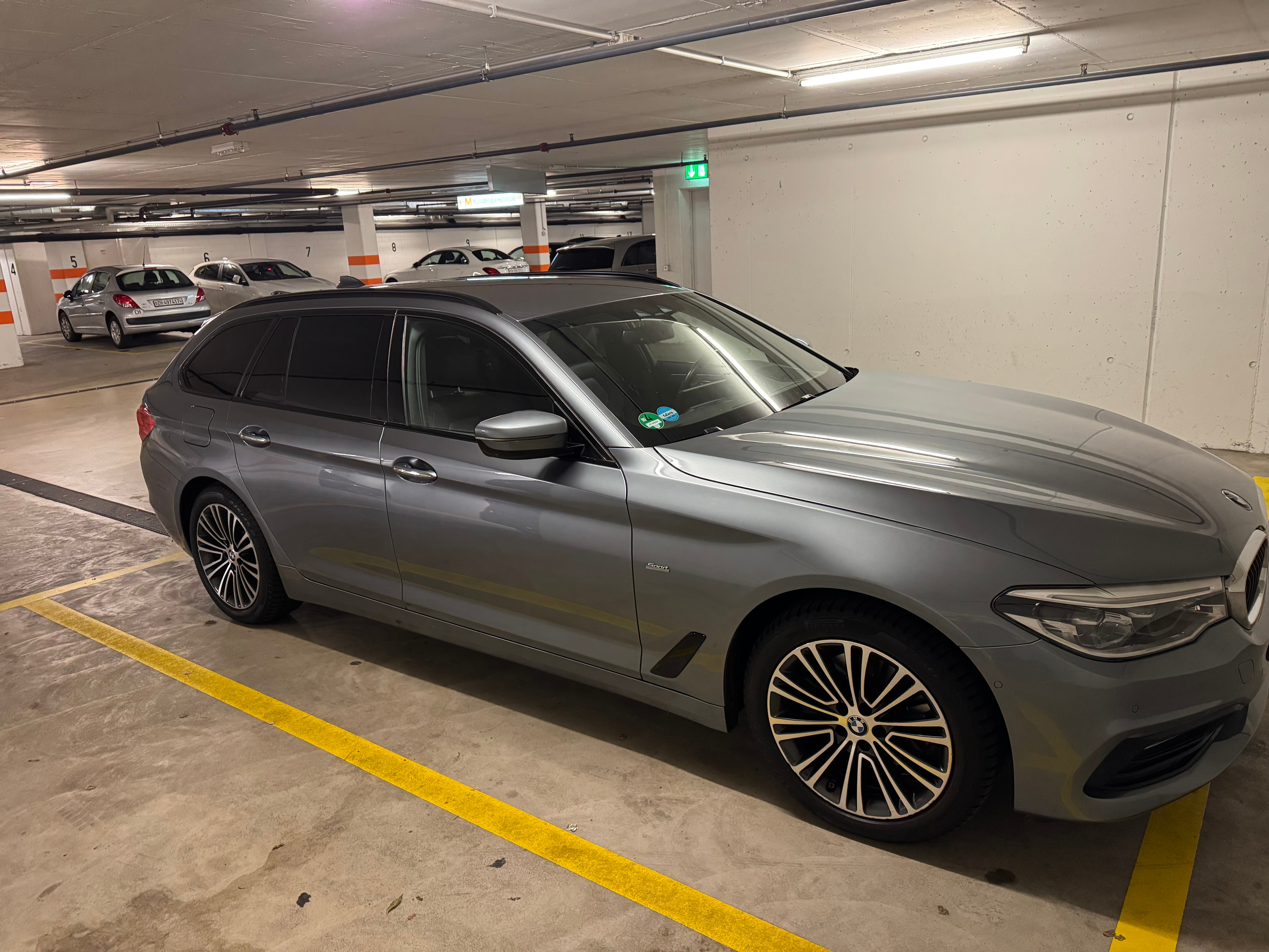 BMW 520d xDrive Touring Sport Line Steptronic