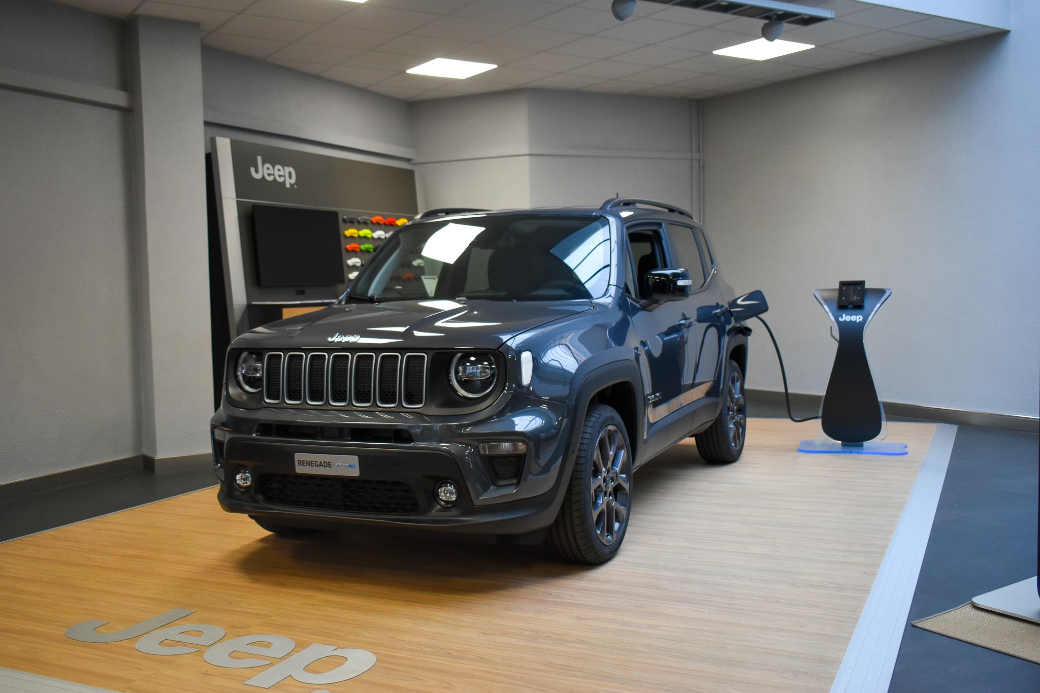 JEEP Renegade 1.3 T PHEV Swiss Limited Plus AWD