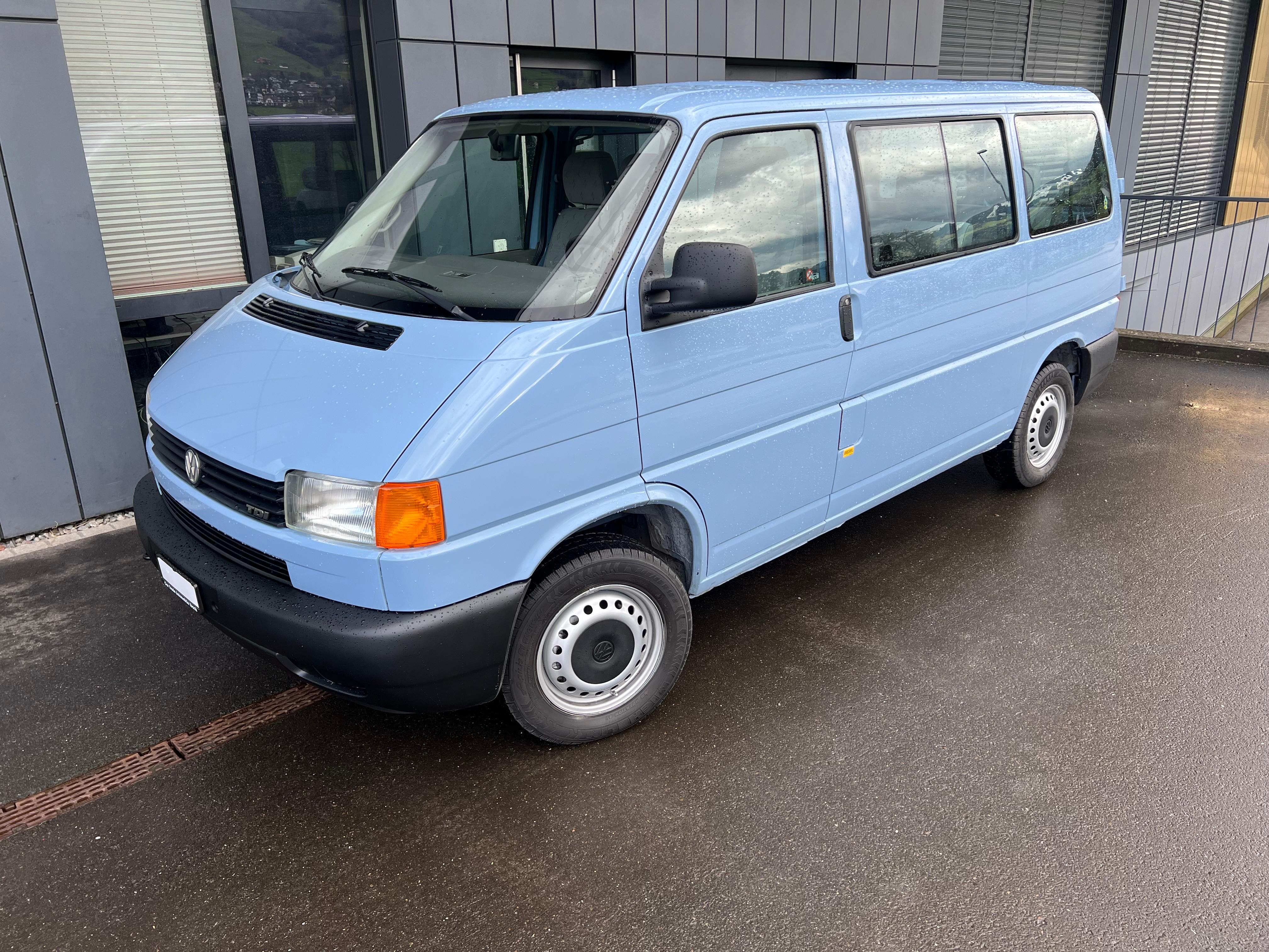 VW T4 2.5TDI, Automatik, 9 Sitze, AHK 2000 kg.