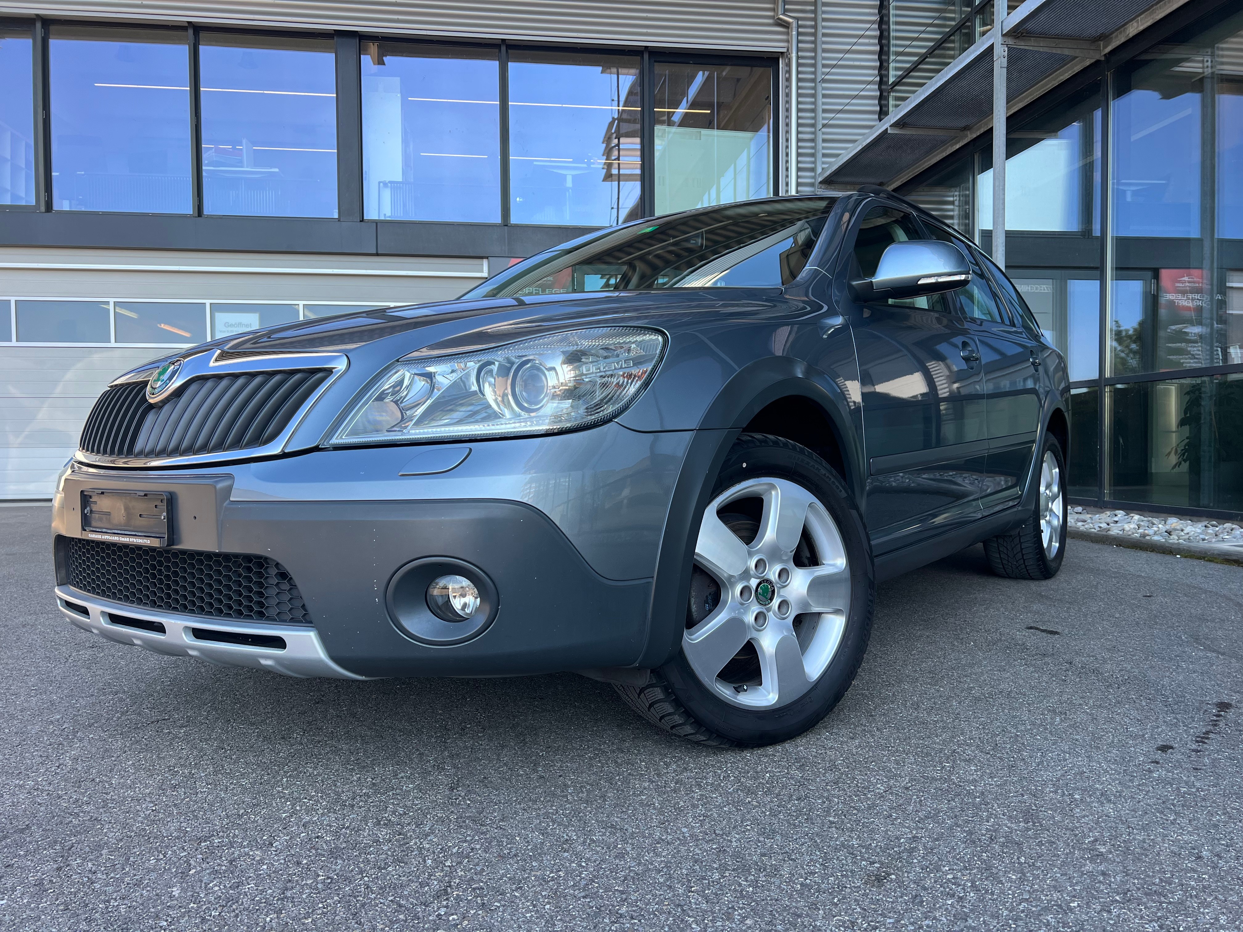 SKODA Octavia Combi 2.0 TDI Scout 4x4 DSG