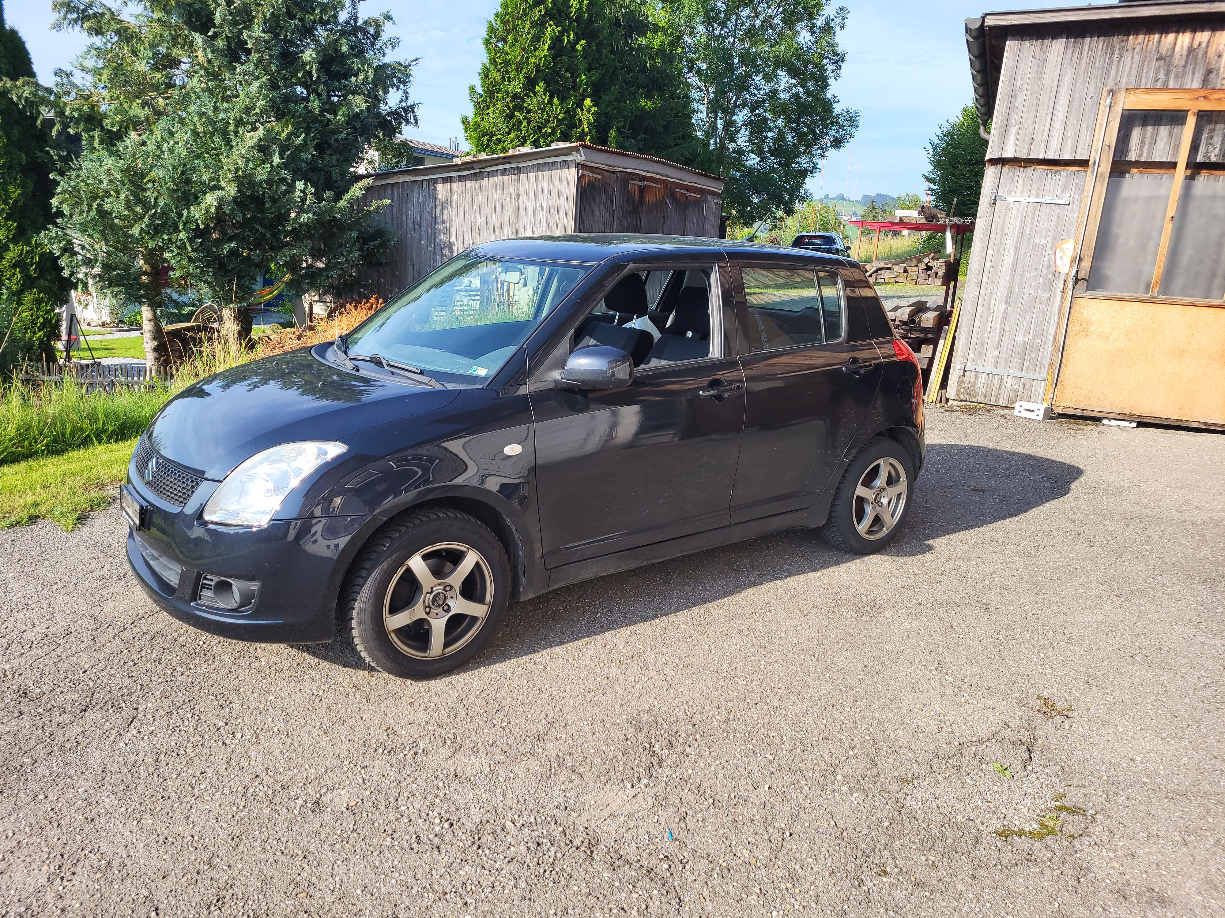 SUZUKI Swift 1.3i 16V GL Top 4x4