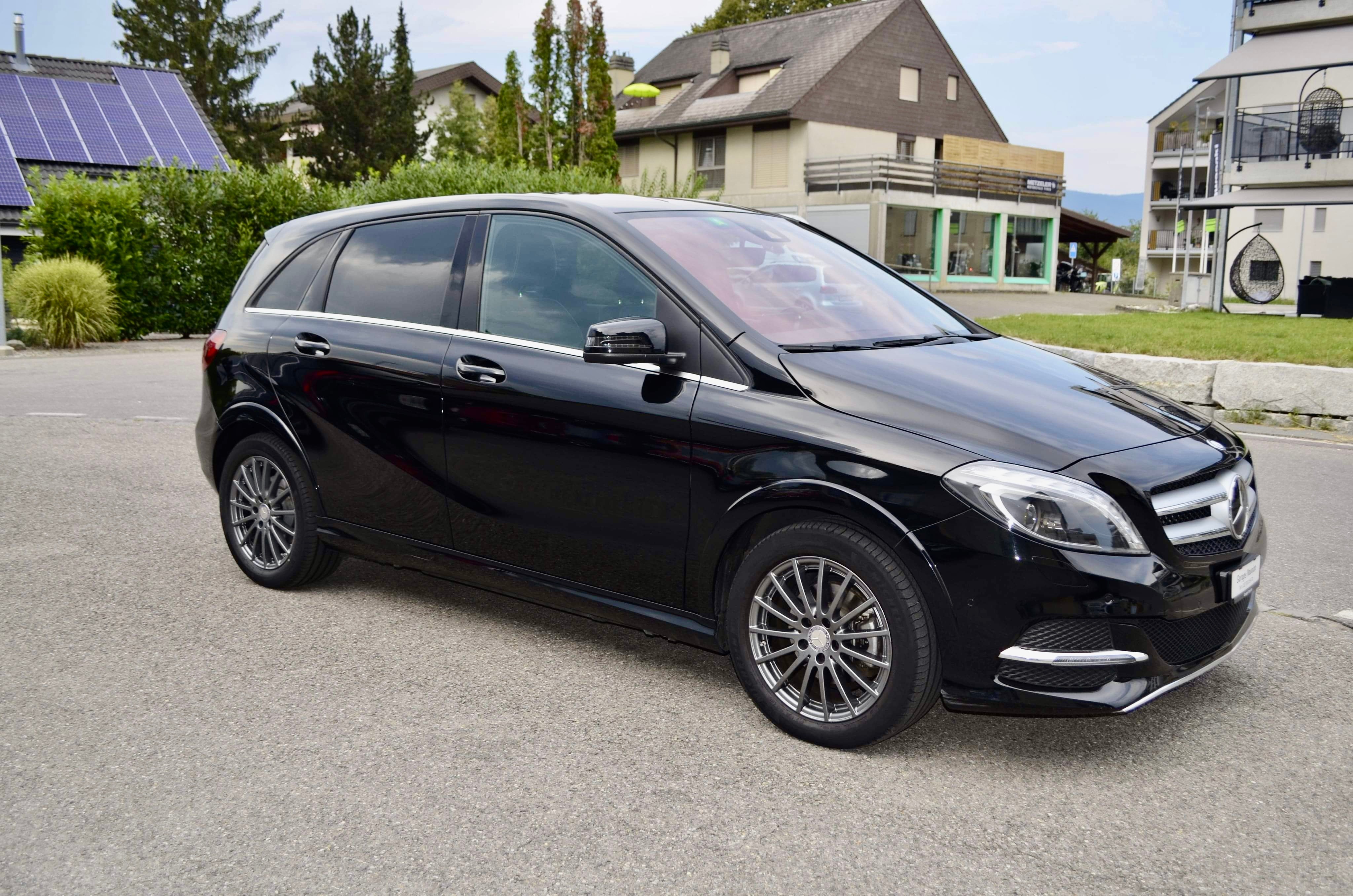 MERCEDES-BENZ B Electric Drive Style