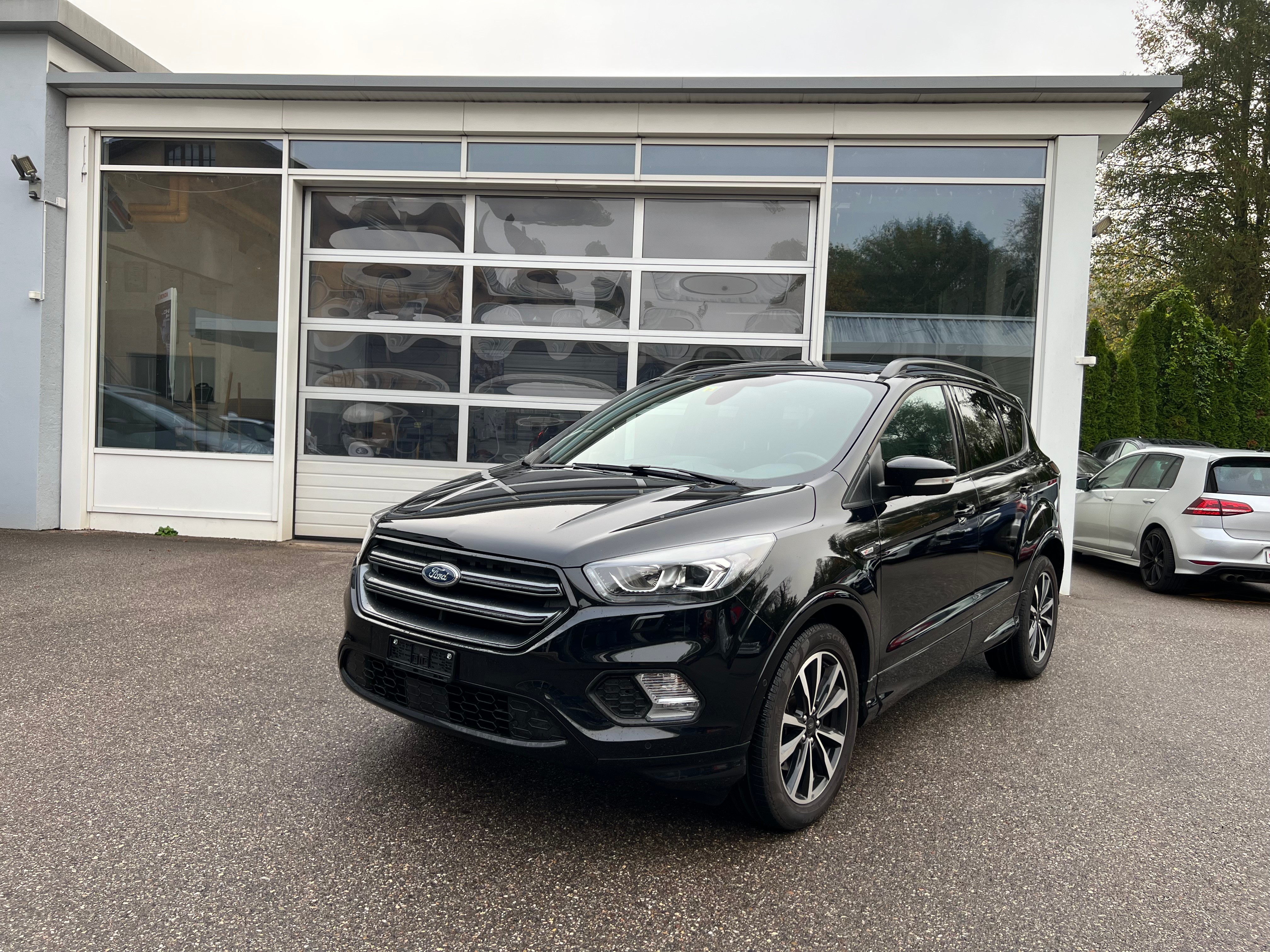 FORD Kuga 2.0 TDCi ST Line 2WD