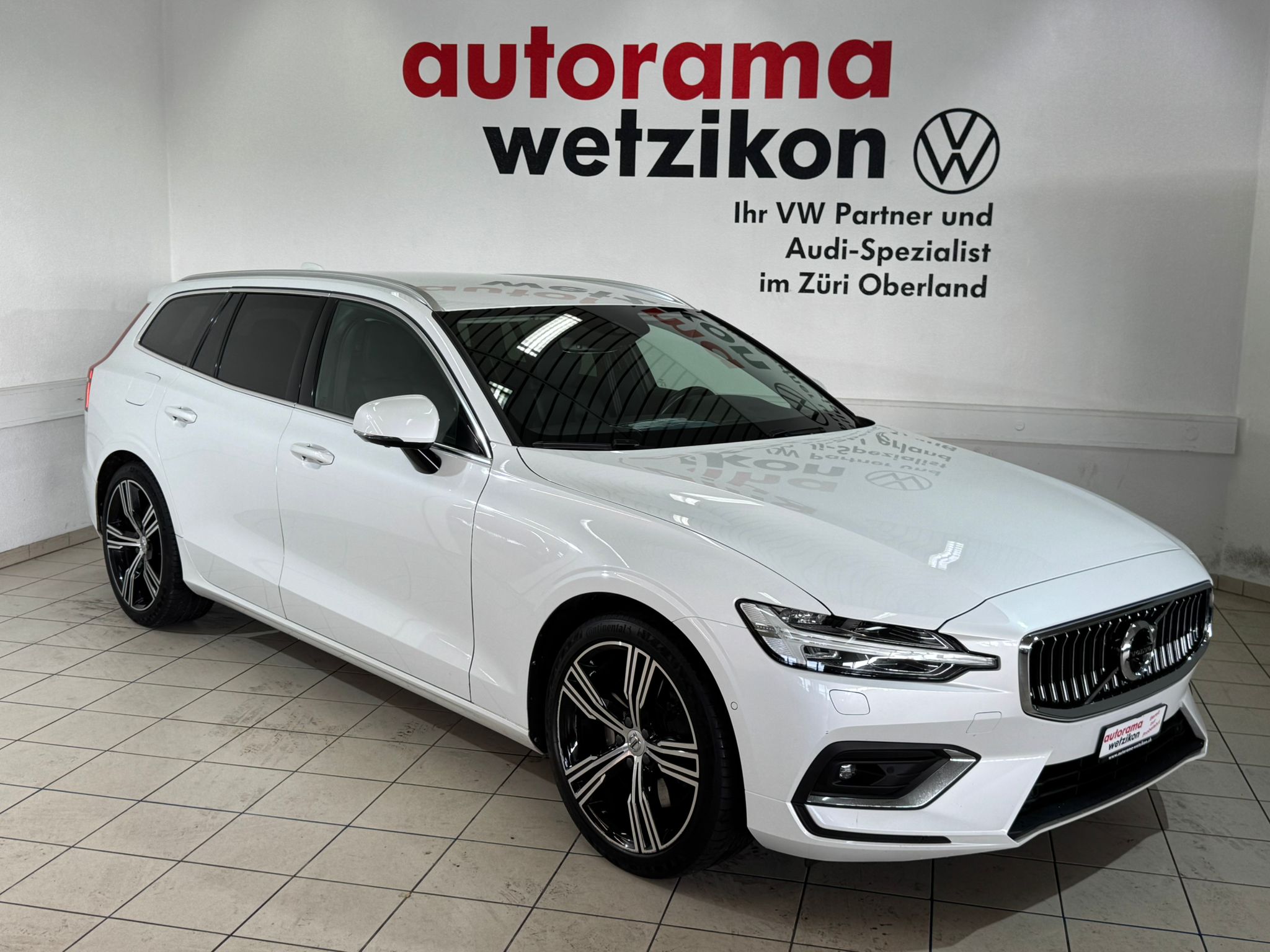 VOLVO V60 B5 Bezin Mild Hybrid AWD Inscription Geartronic