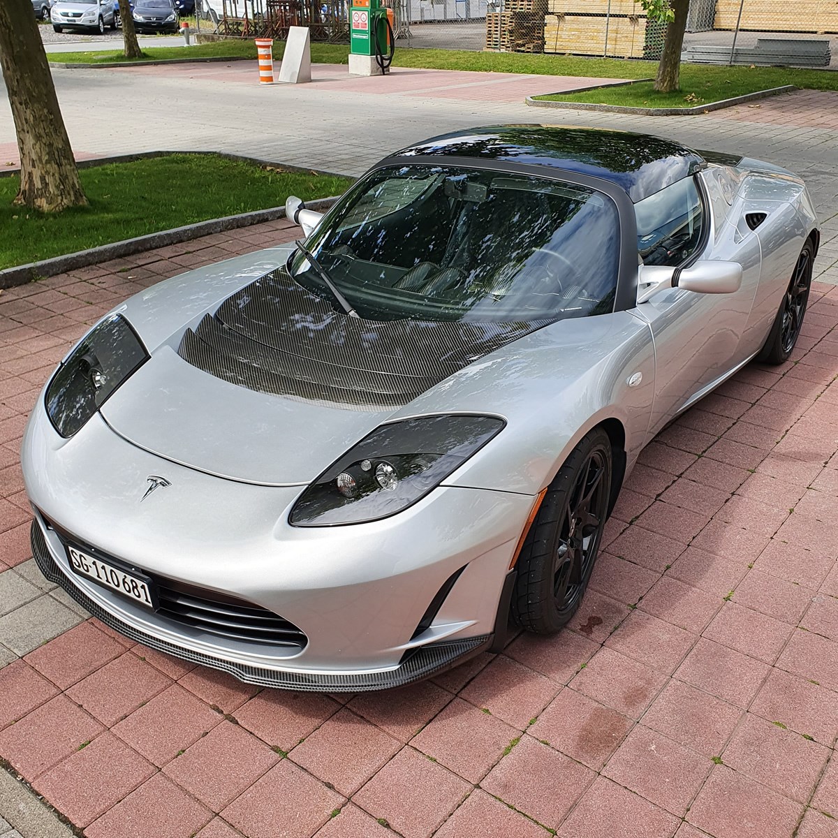 TESLA Roadster Sport