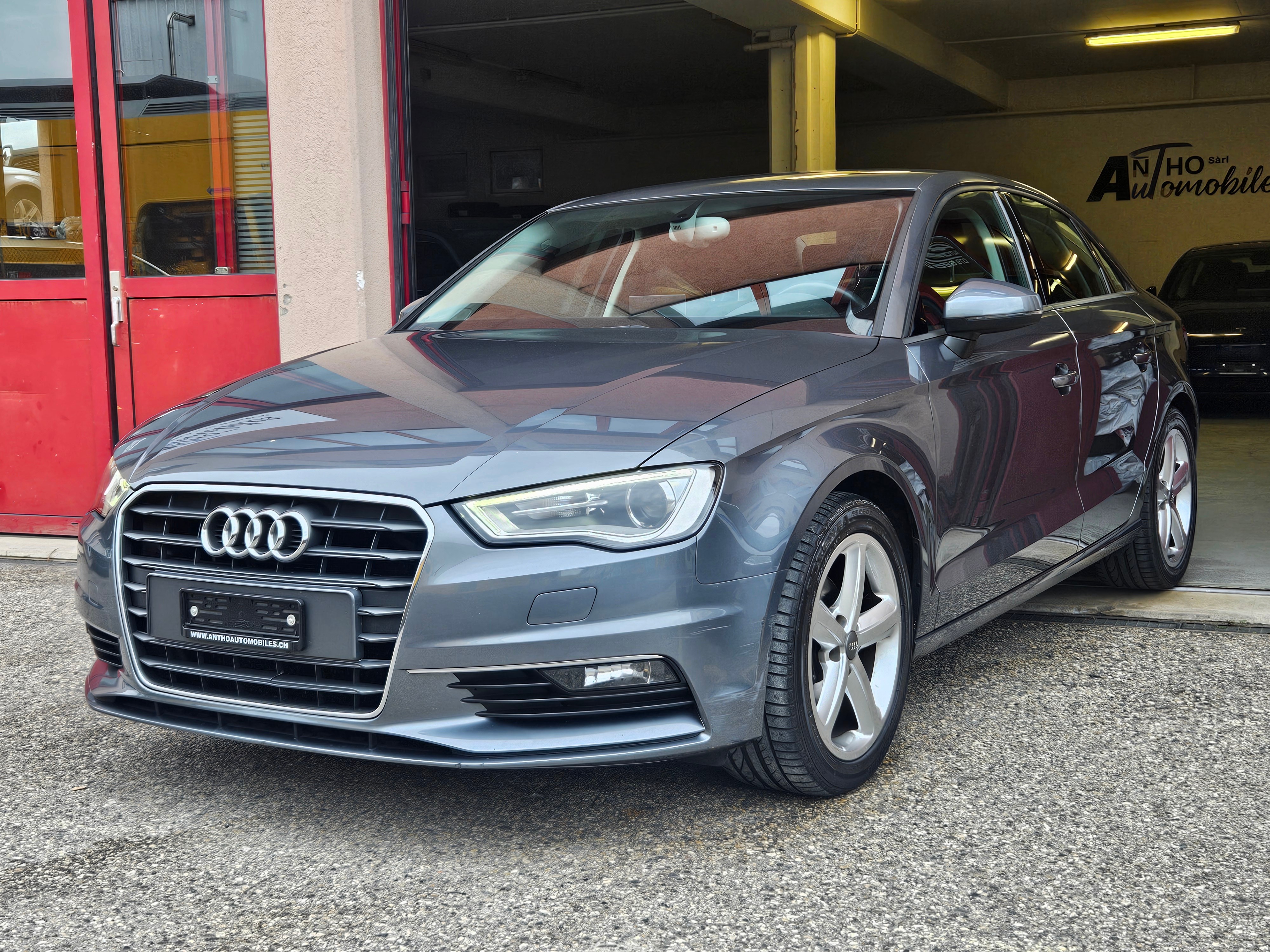 AUDI A3 Sedan 1.4 TFSI Ambition S-tronic