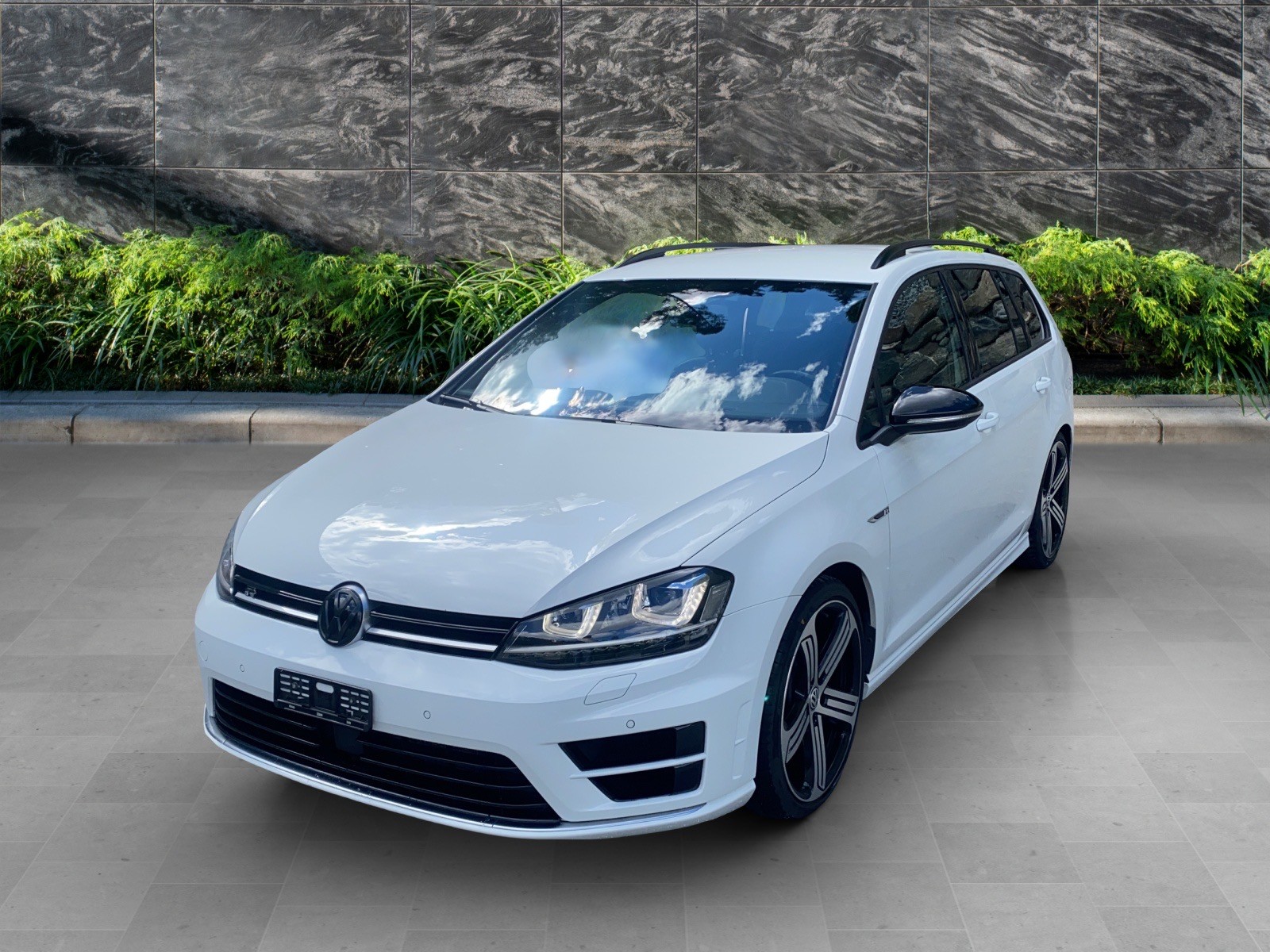 VW Golf Variant 2.0 TSI R 4 Motion DSG