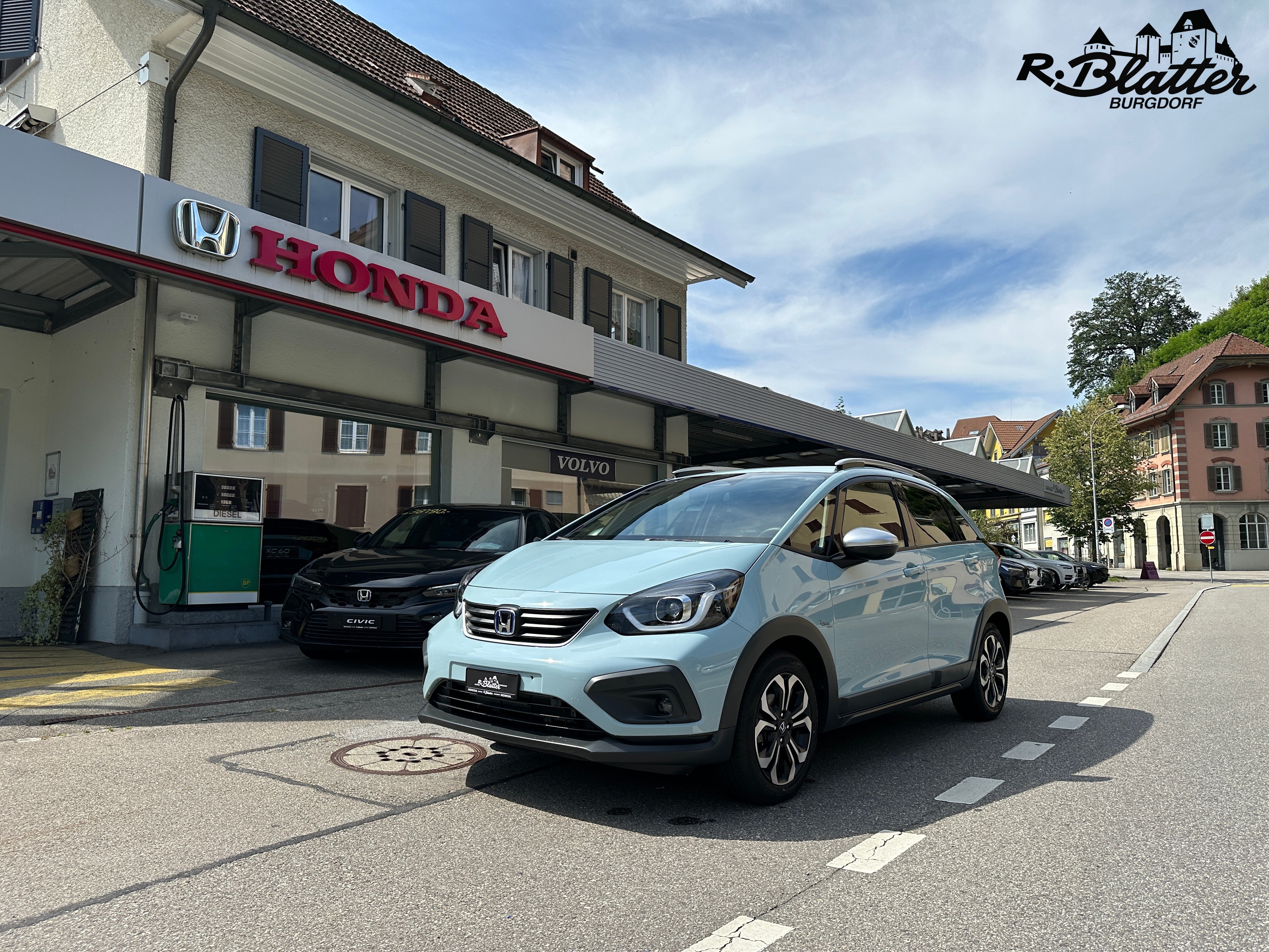 HONDA Jazz 1.5i-MMD Crosstar Executive E-CVT