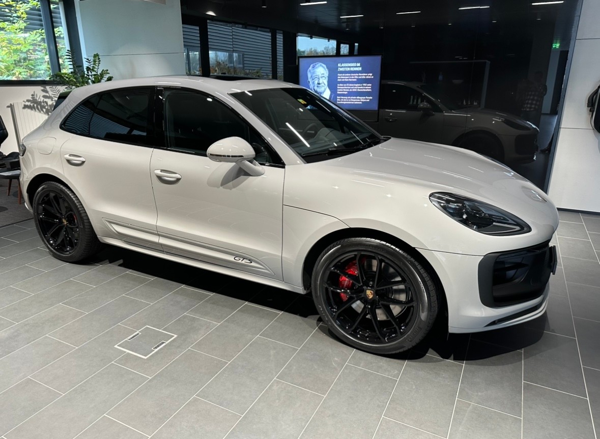 PORSCHE Macan GTS PDK