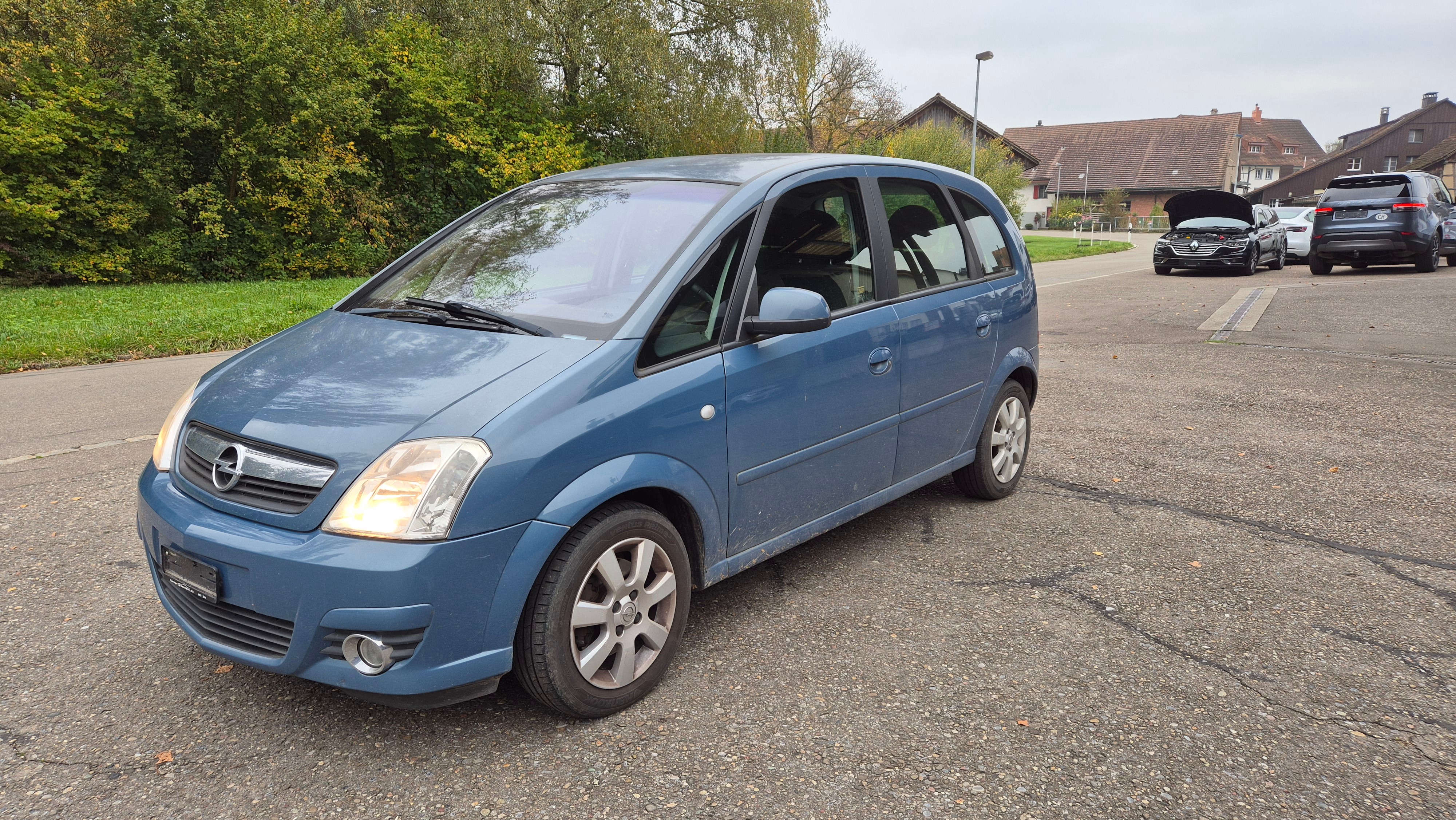 OPEL Meriva 1.6i-16 TP (Essentia)