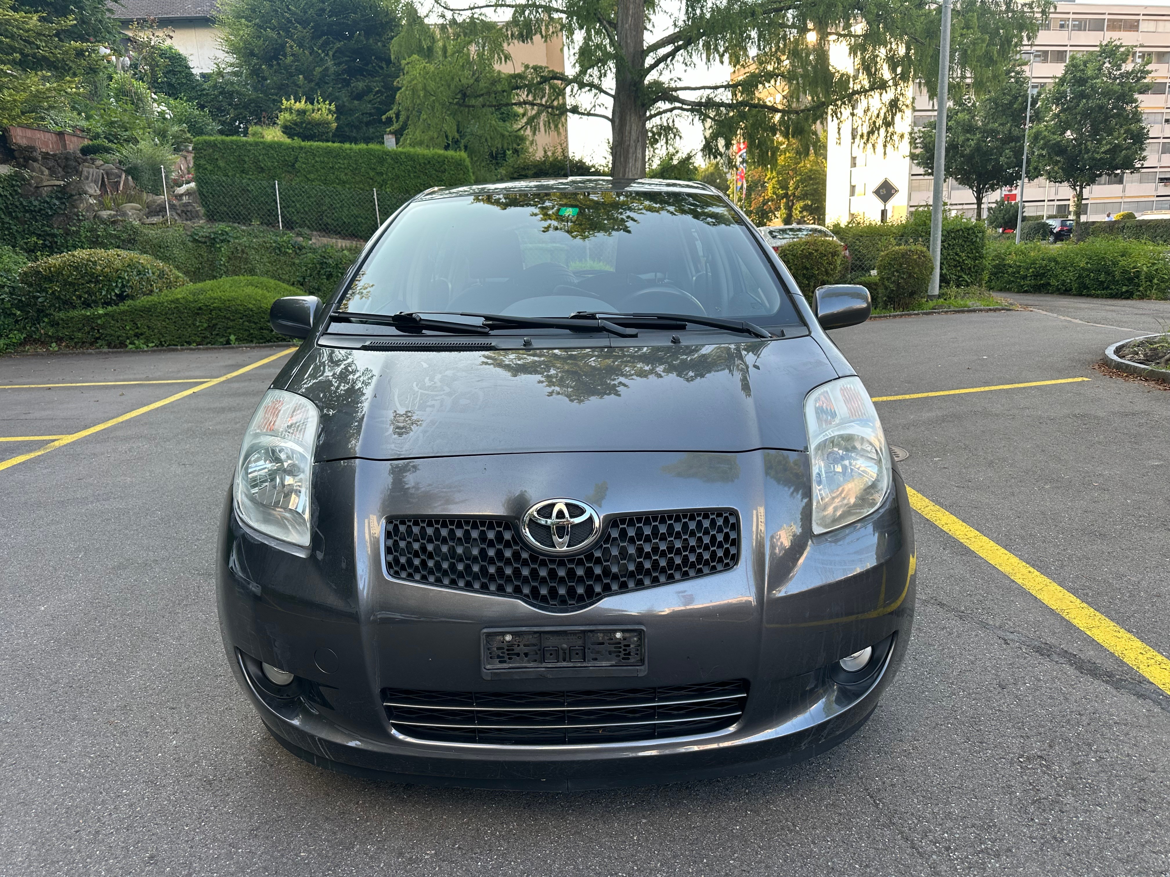 TOYOTA Yaris 1.3 Linea Luna