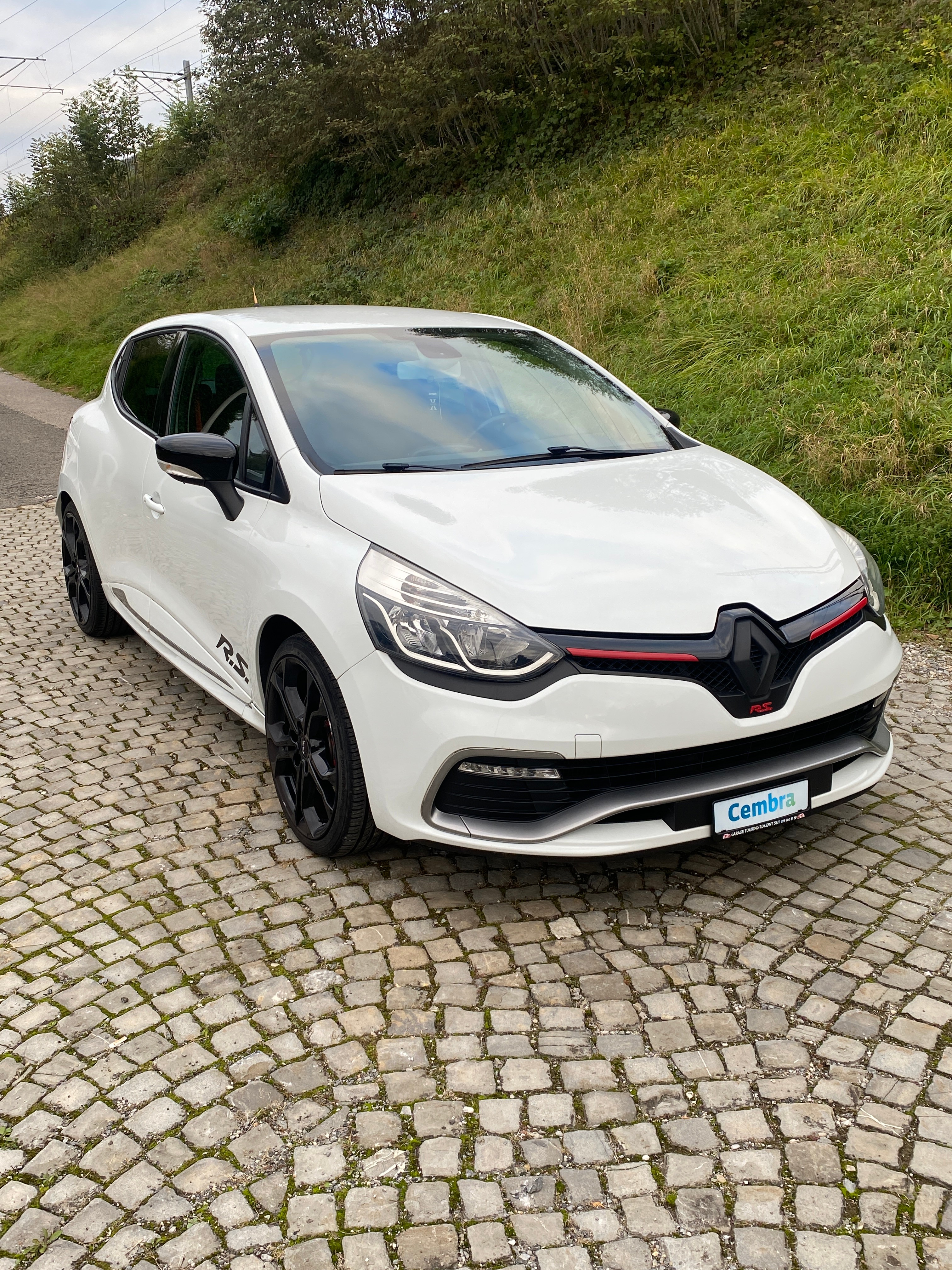 RENAULT Clio 1.6 T RS 200 EDC