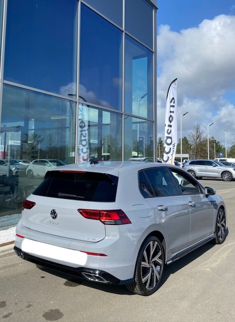 VW Golf 1.5 eTSI mHEV ACT R-Line DSG