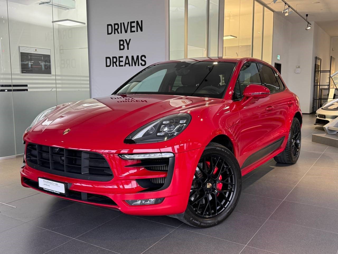 PORSCHE MACAN GTS