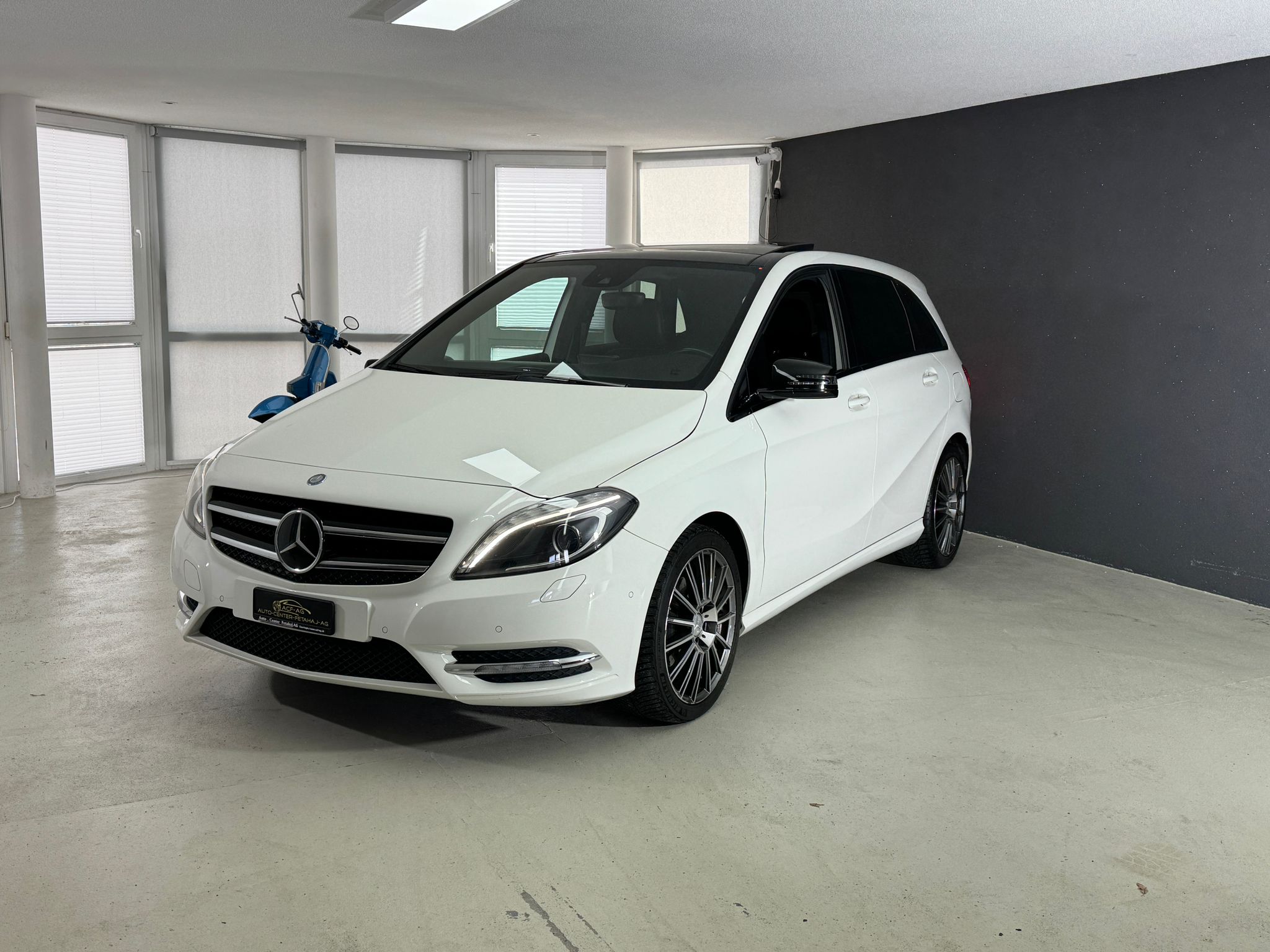 MERCEDES-BENZ B 180 7G-DCT