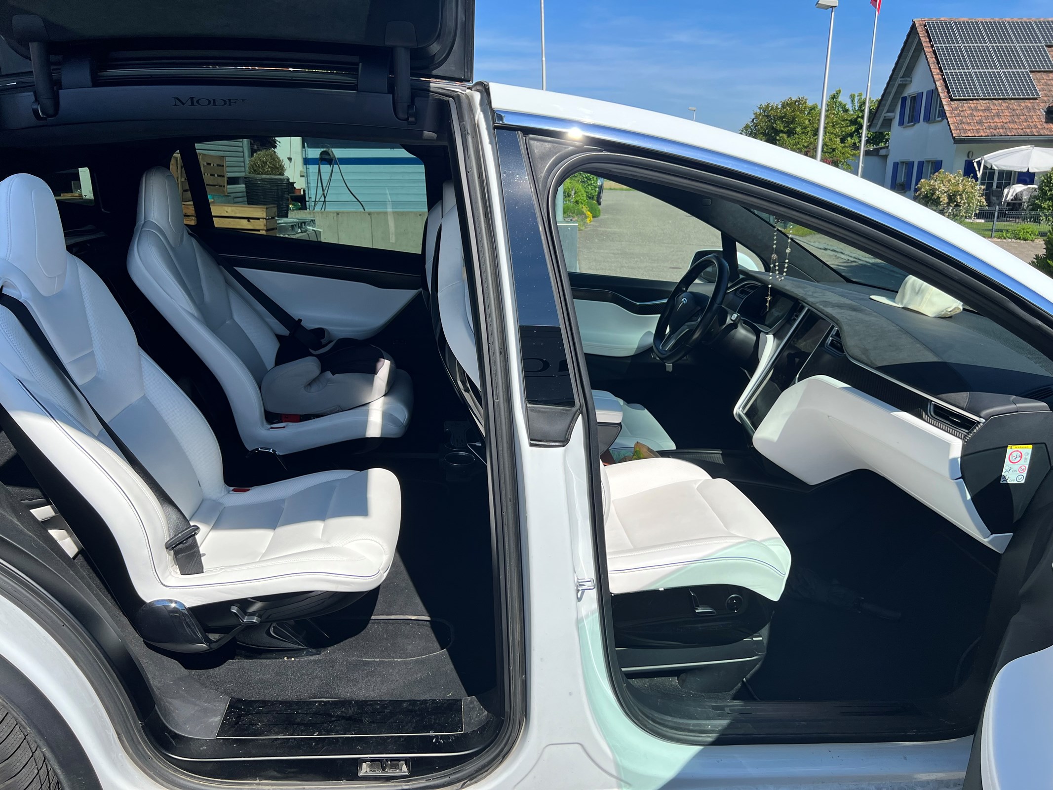 TESLA Model X 90 D