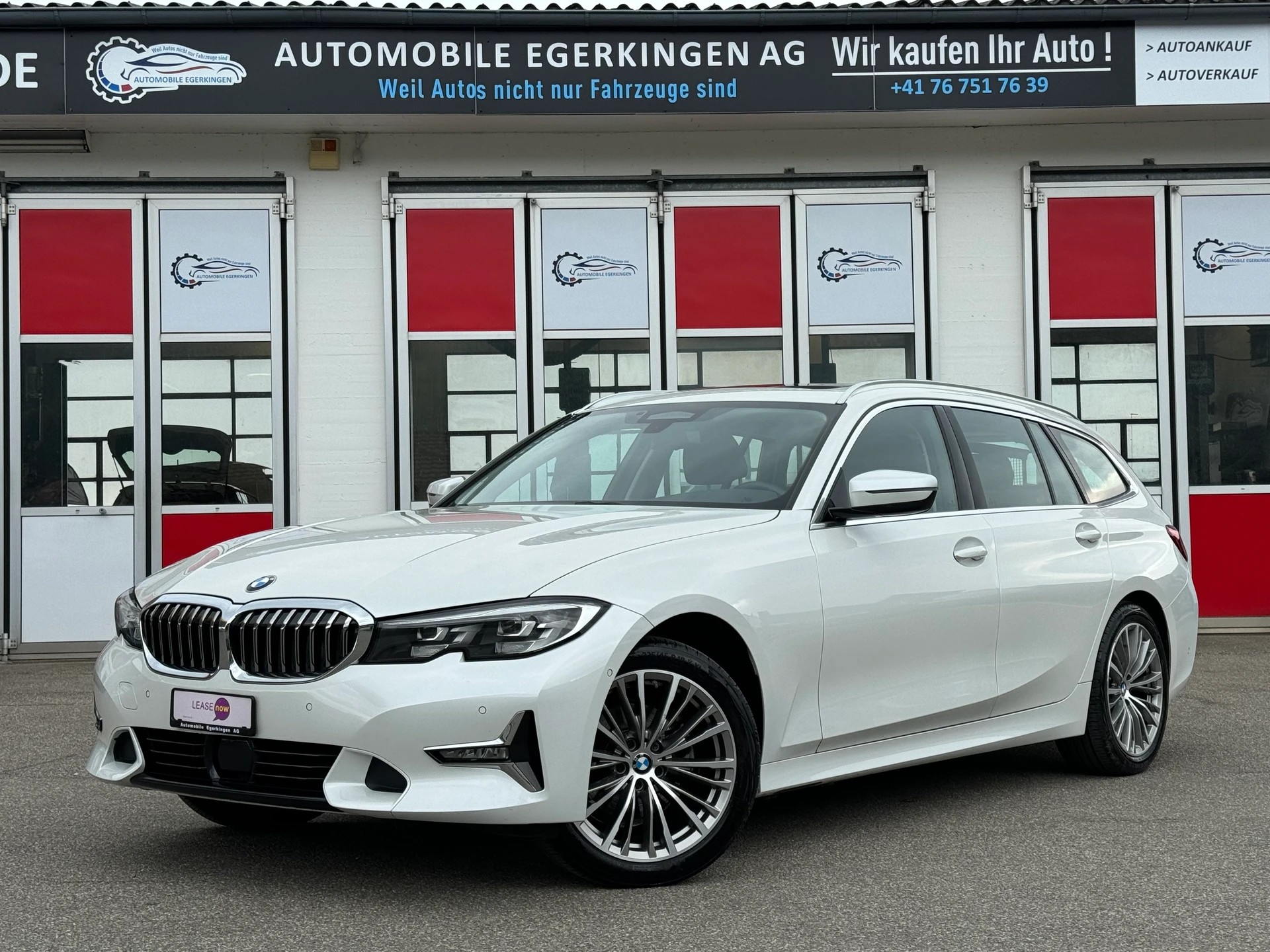 BMW 320d xDrive 48V Touring Luxury Line Steptronic