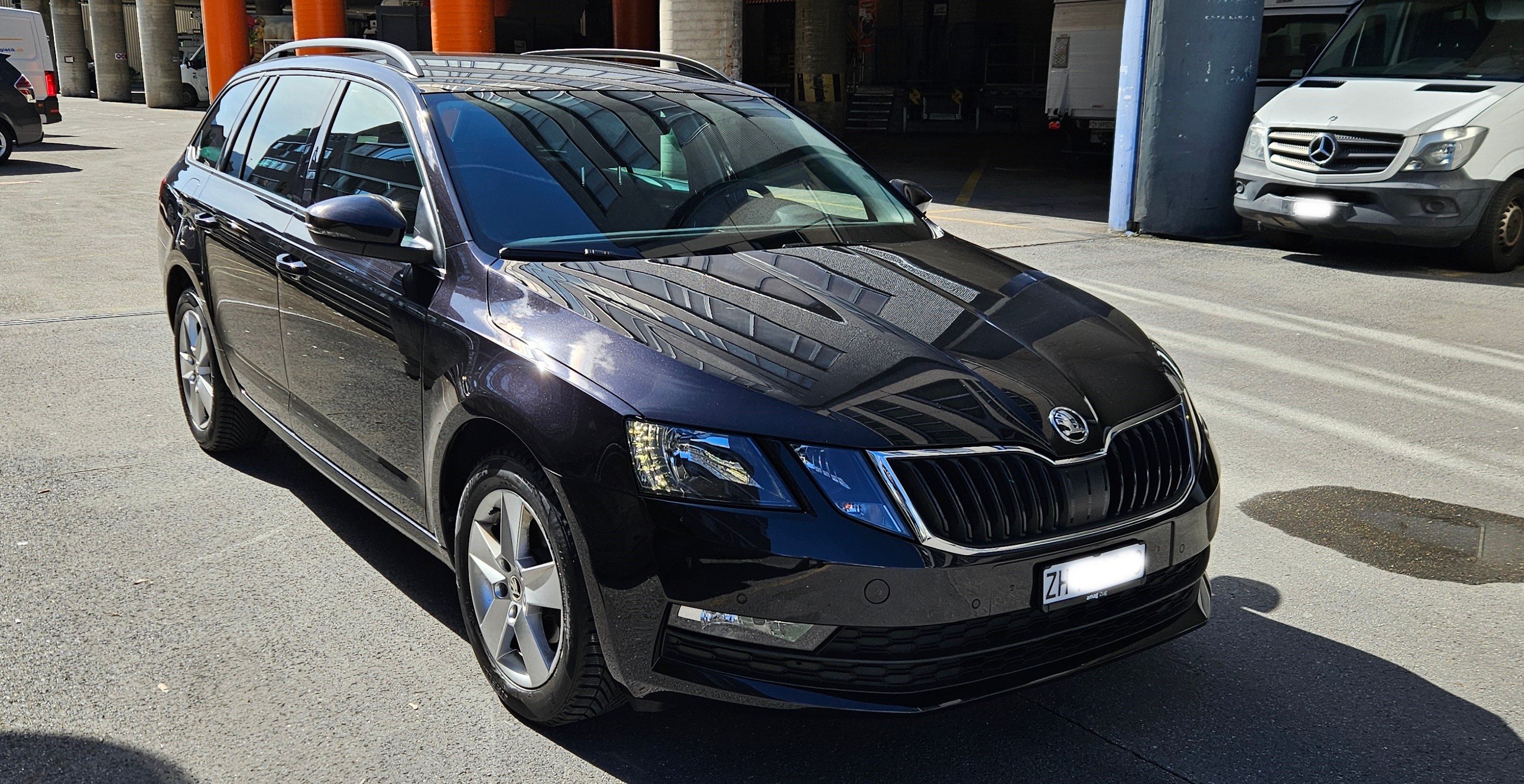 SKODA Octavia Combi 1.6 TDI Ambition