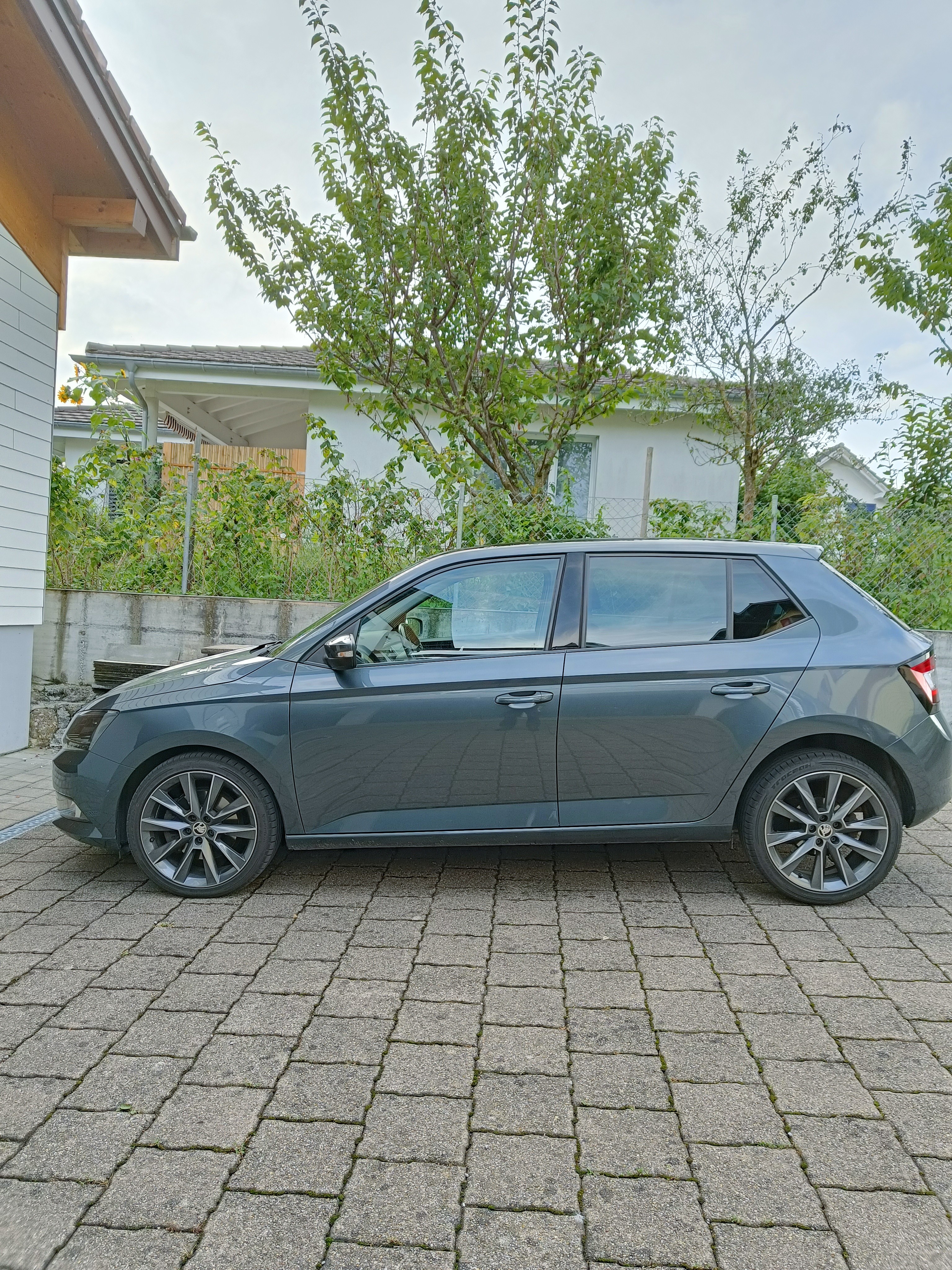 SKODA Fabia 1.2 TSI Ambition